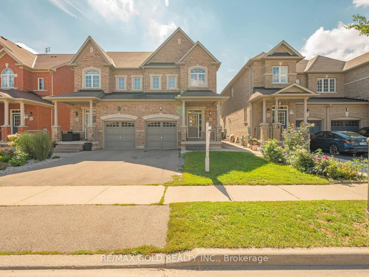 116 Lesabre Crescent, Brampton, ON, L6P 0W4 - 3