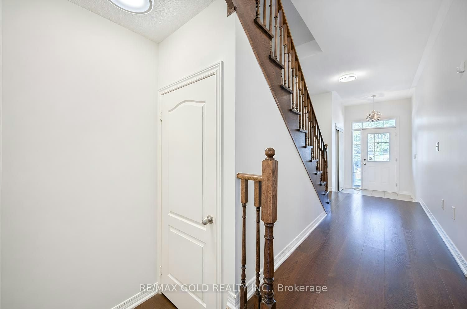116 Lesabre Crescent, Brampton, ON, L6P 0W4 - 6