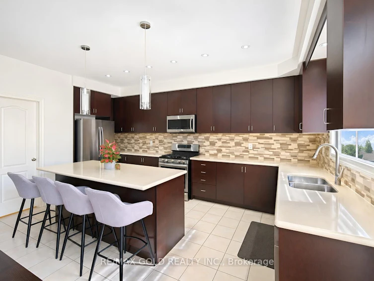 116 Lesabre Crescent, Brampton, ON, L6P 0W4 - 8