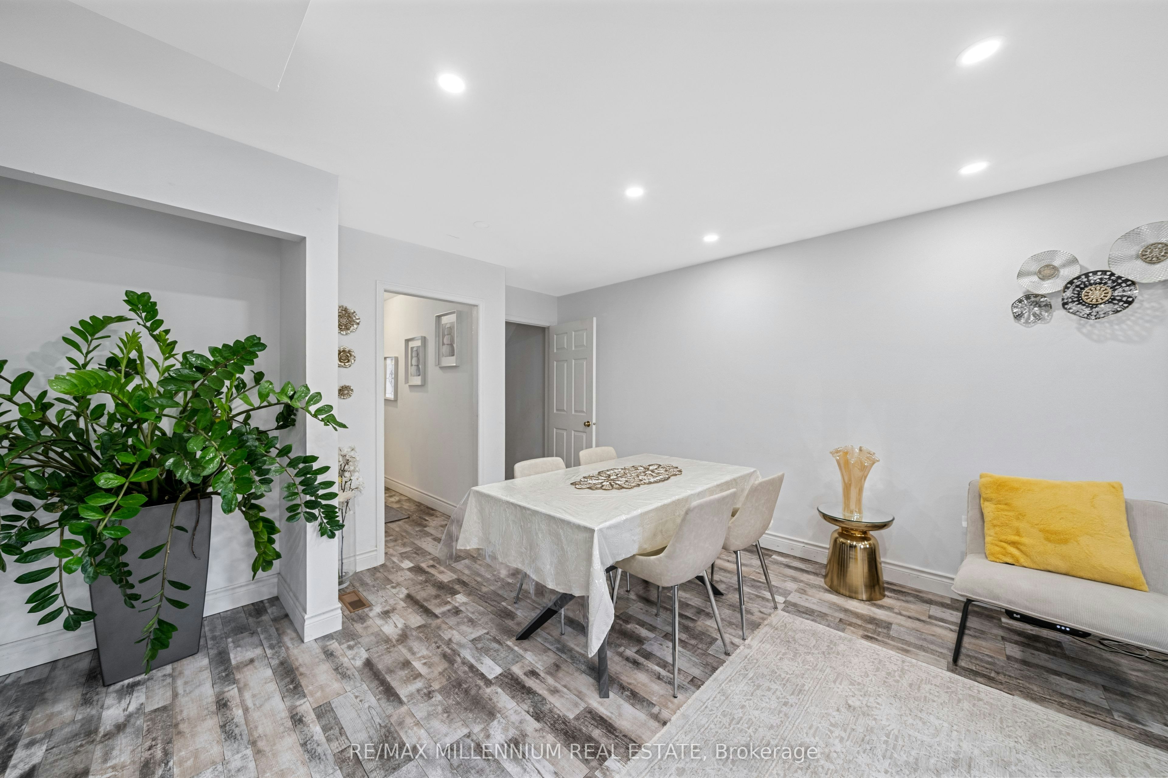94-6950 Tenth Line W, Mississauga, ON, L5N 6Y1 - 6