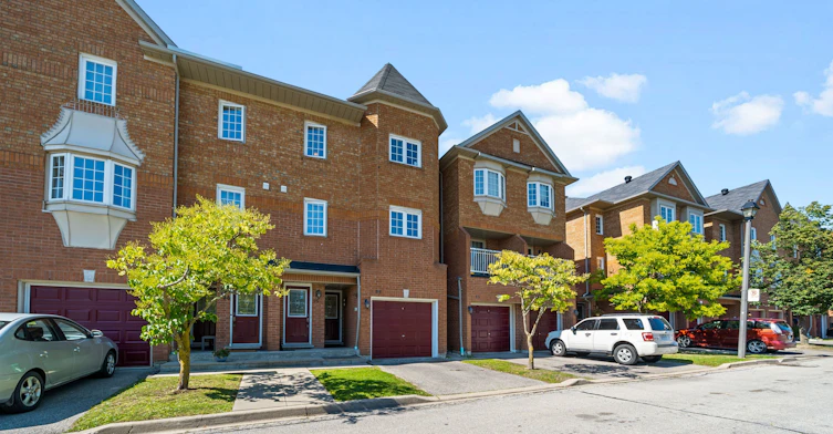 94-6950 Tenth Line W, Mississauga, ON, L5N 6Y1 - 2