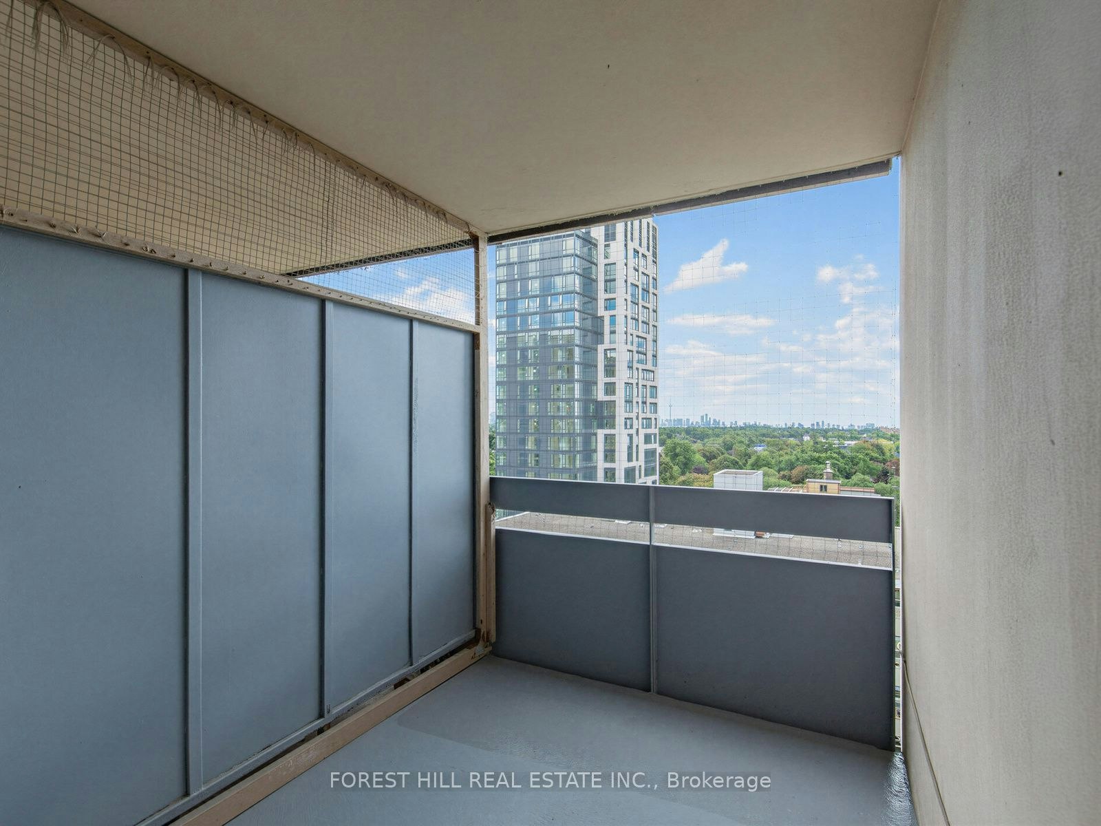 1201-141 Lyon Court, Toronto, ON, M6B 3H2 - 22