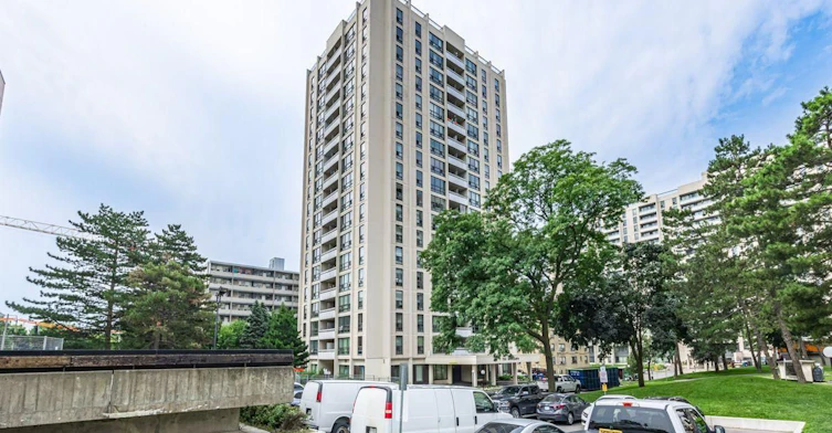 1201-141 Lyon Court, Toronto, ON, M6B 3H2