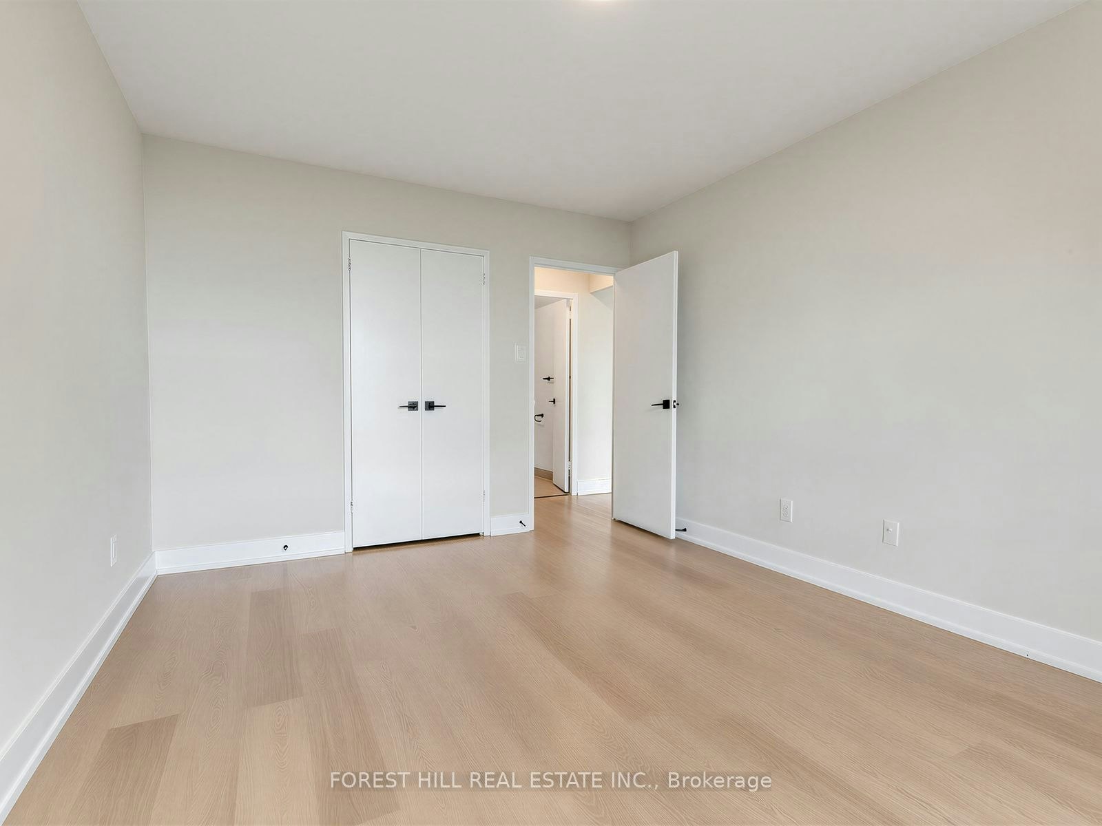 1201-141 Lyon Court, Toronto, ON, M6B 3H2 - 17