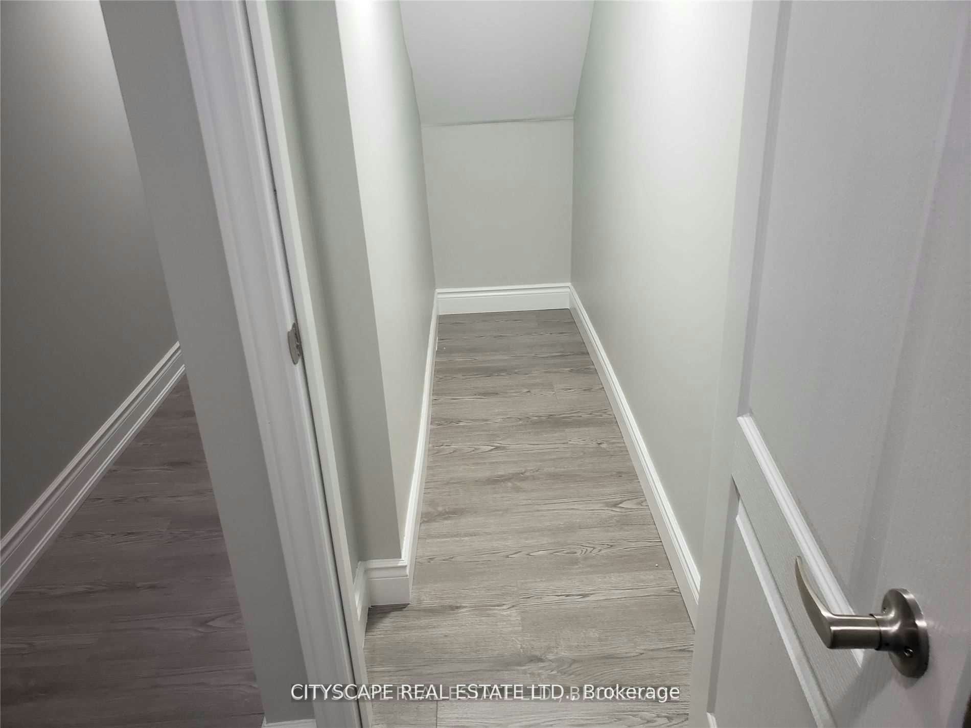Bsmt-4375 Trail Blazer Way, Mississauga, ON, L5R 0C5 - 10