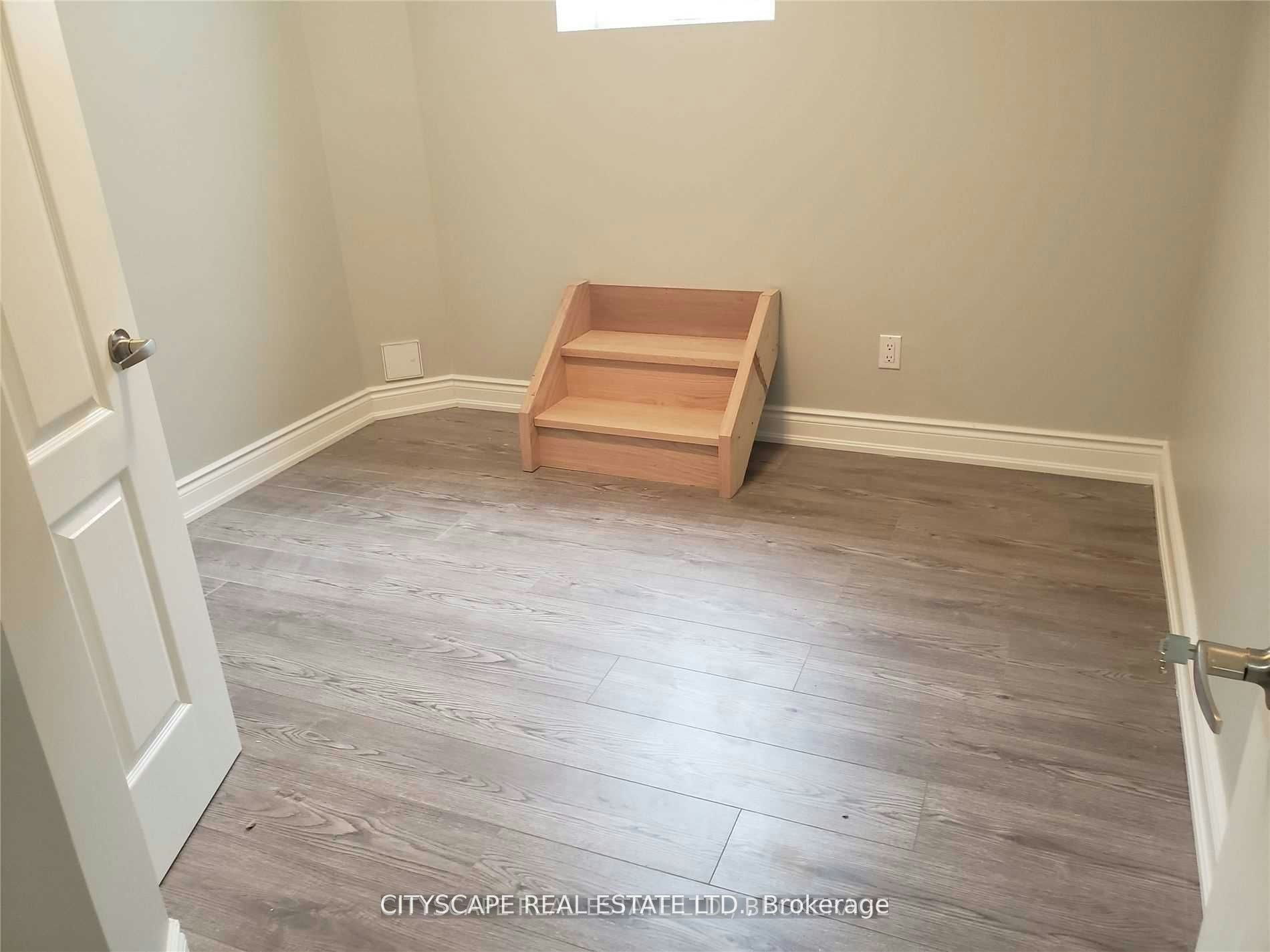 Bsmt-4375 Trail Blazer Way, Mississauga, ON, L5R 0C5 - 8