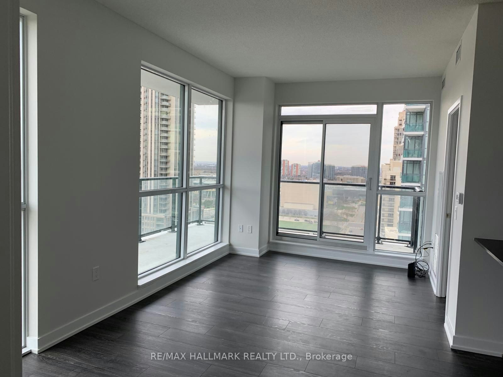 1804-4085 Parkside Village Drive, Mississauga, ON, L5B 0K9 - 3