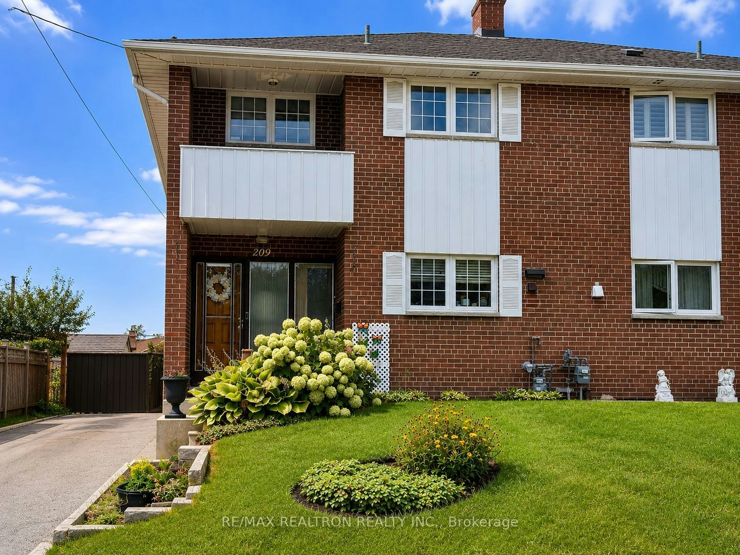 Basement-209 Saint Lucie Drive, Toronto, ON, M9M 1T4