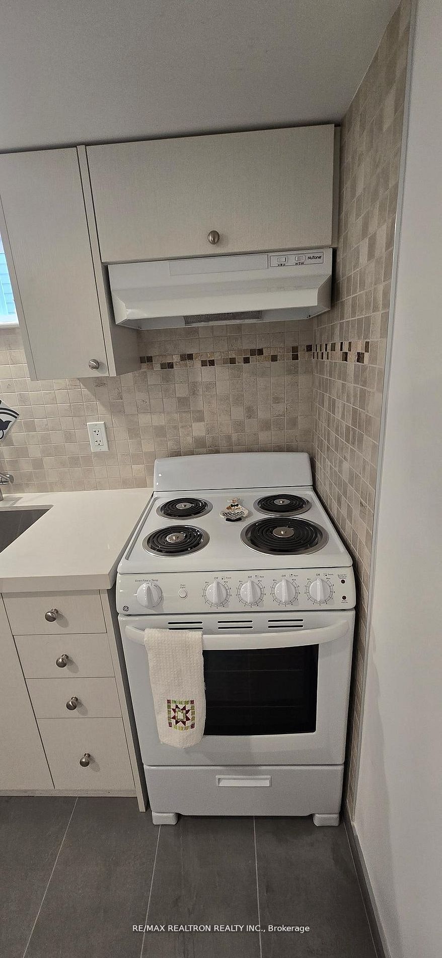 Basement-209 Saint Lucie Drive, Toronto, ON, M9M 1T4 - 6