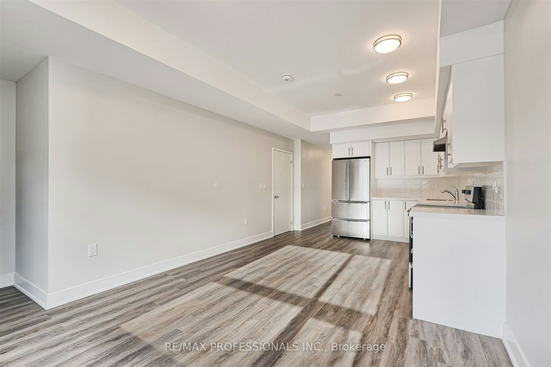 113-62 Dixfield Drive, Toronto, ON, M9C 3W1 - 5