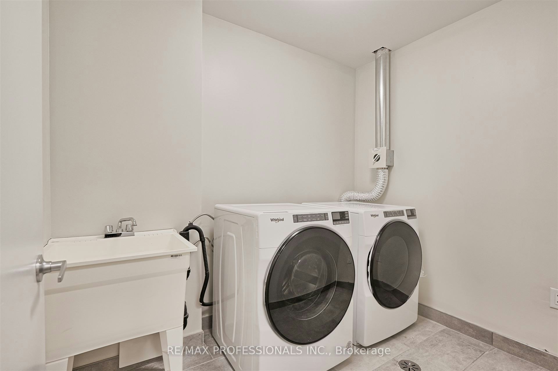 124-62 Dixfield Drive, Toronto, ON, M9C 3W1 - 31