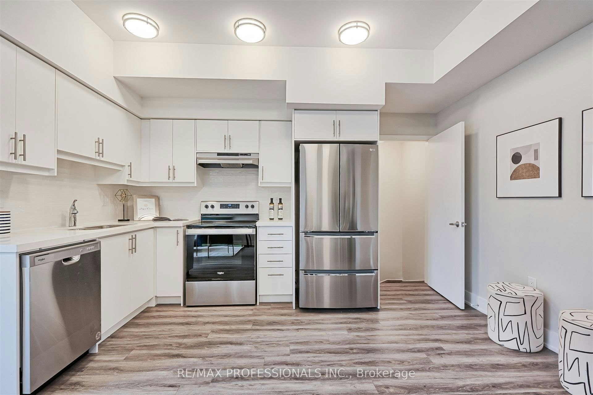124-62 Dixfield Drive, Toronto, ON, M9C 3W1 - 15