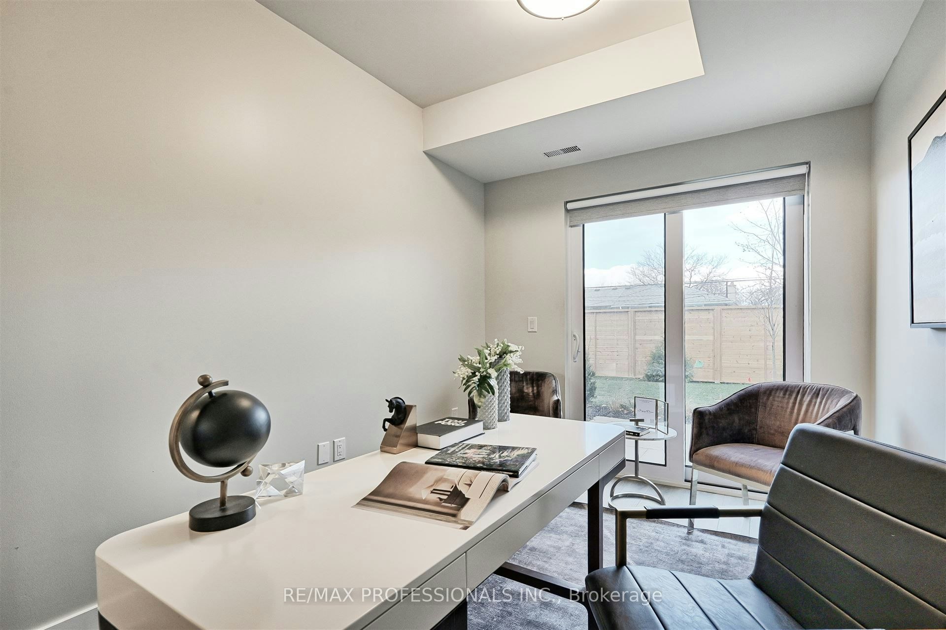 124-62 Dixfield Drive, Toronto, ON, M9C 3W1 - 25