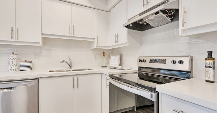 124-62 Dixfield Drive, Toronto, ON, M9C 3W1 - 17