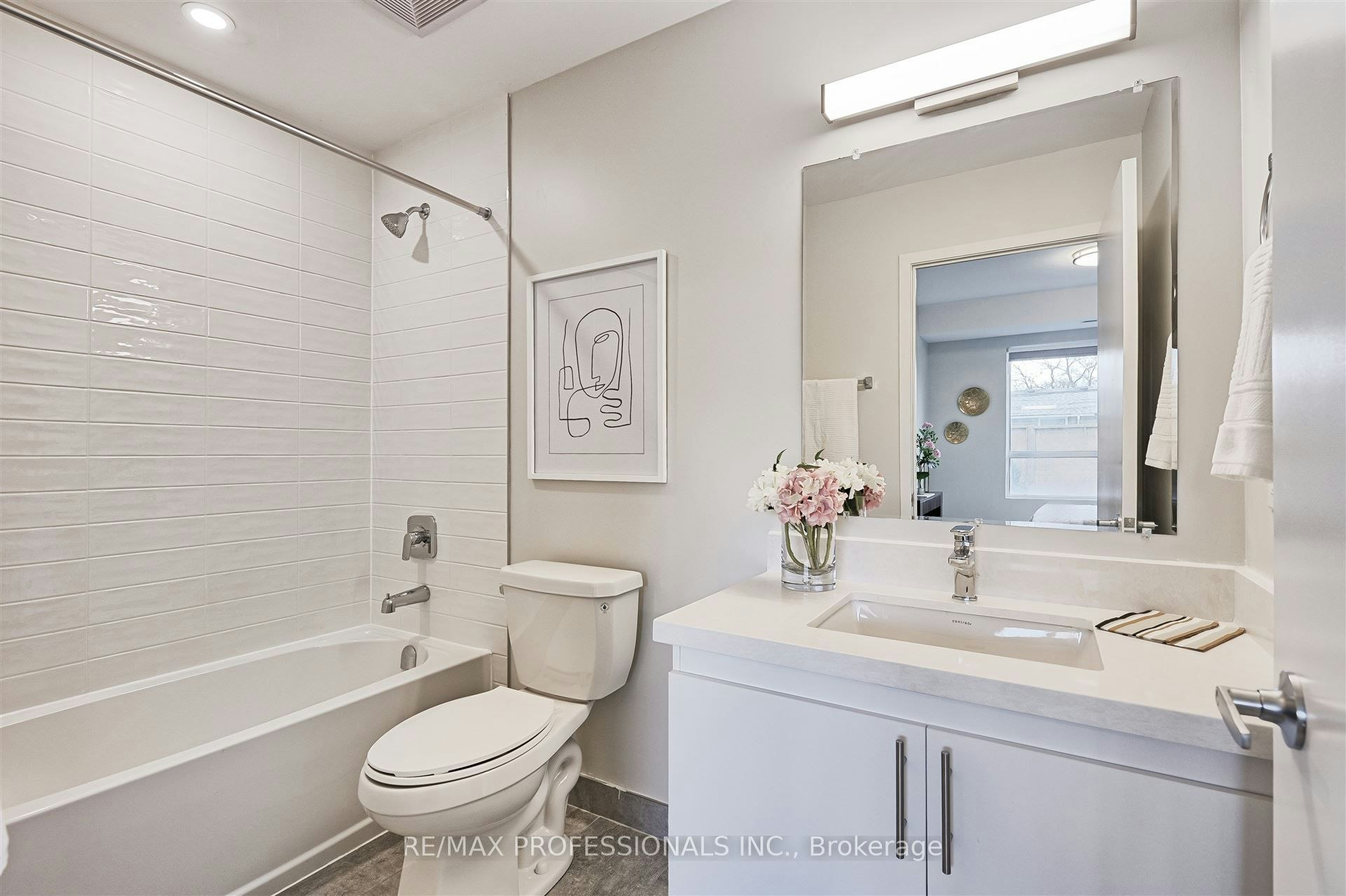124-62 Dixfield Drive, Toronto, ON, M9C 3W1 - 21