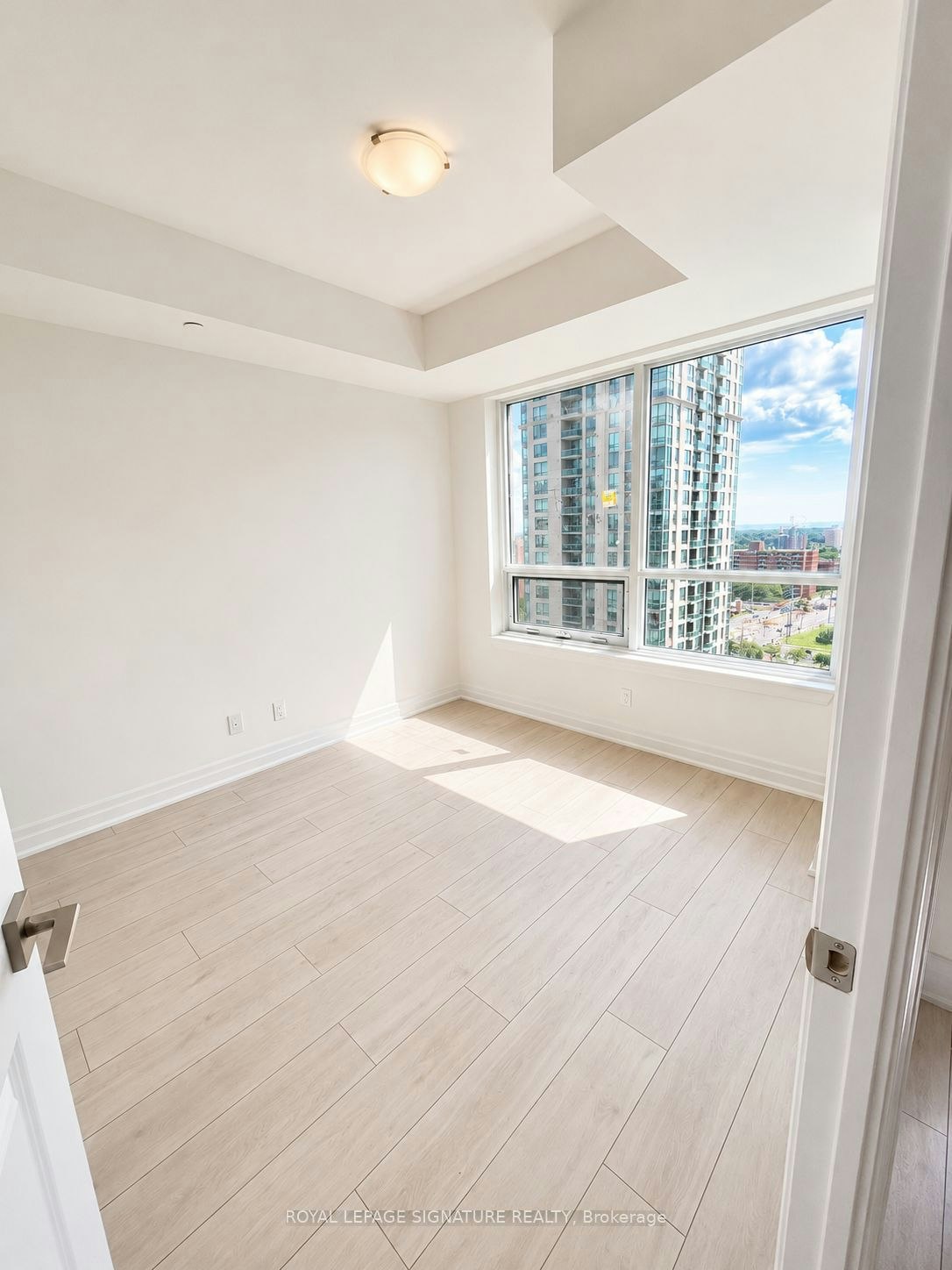 1307-30 Elm Drive, Mississauga, ON, L5B 0N6 - 2