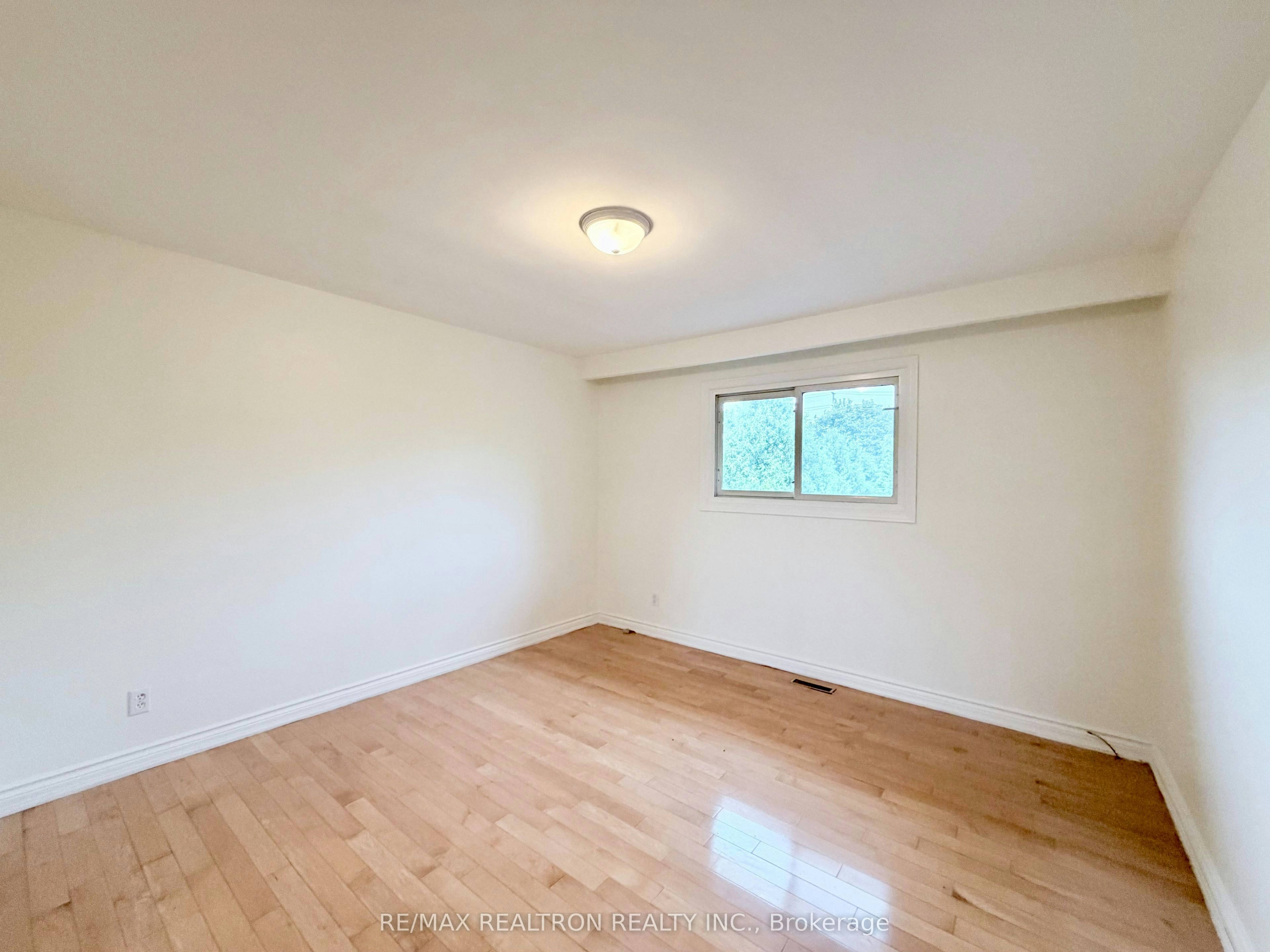 Main Floor-3948 Midhurst Lane, Mississauga, ON, L4Z 1C7 - 12