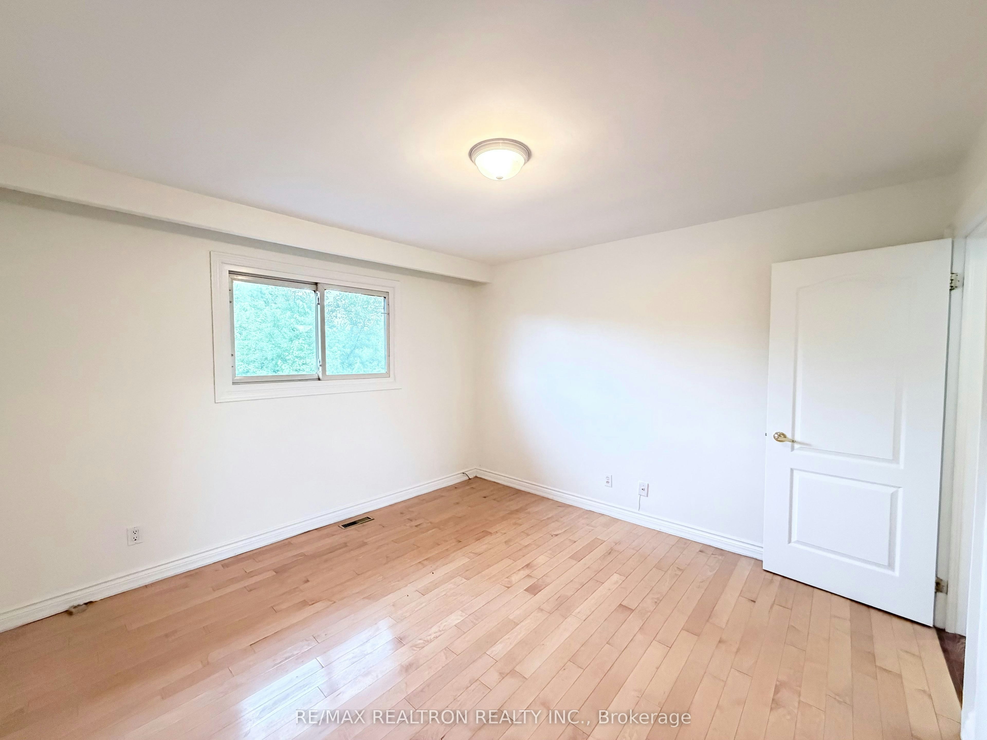 Main Floor-3948 Midhurst Lane, Mississauga, ON, L4Z 1C7 - 10
