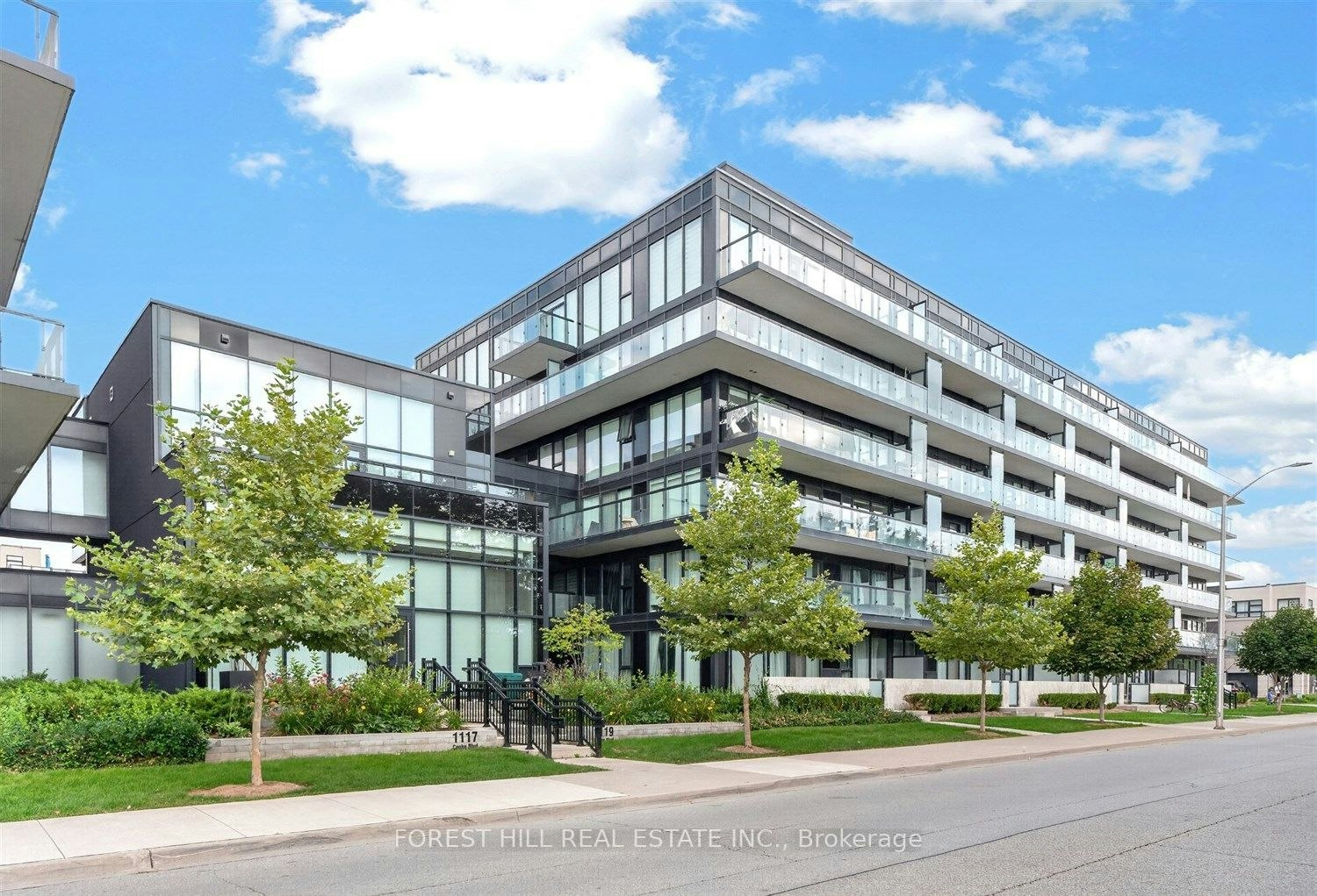 b427-1119 Cooke Boulevard, Burlington, ON, L7T 0C7 - 2