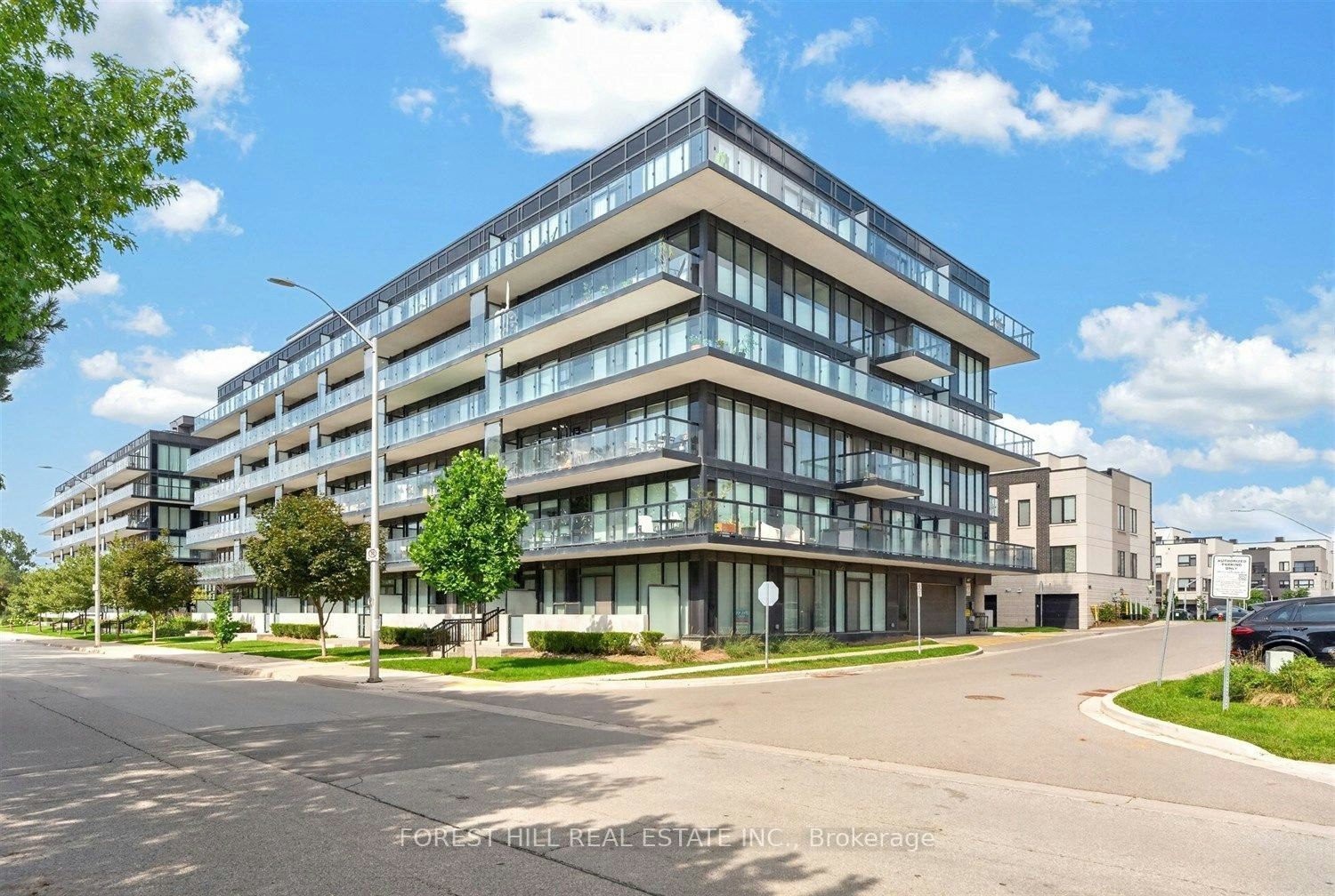 b427-1119 Cooke Boulevard, Burlington, ON, L7T 0C7