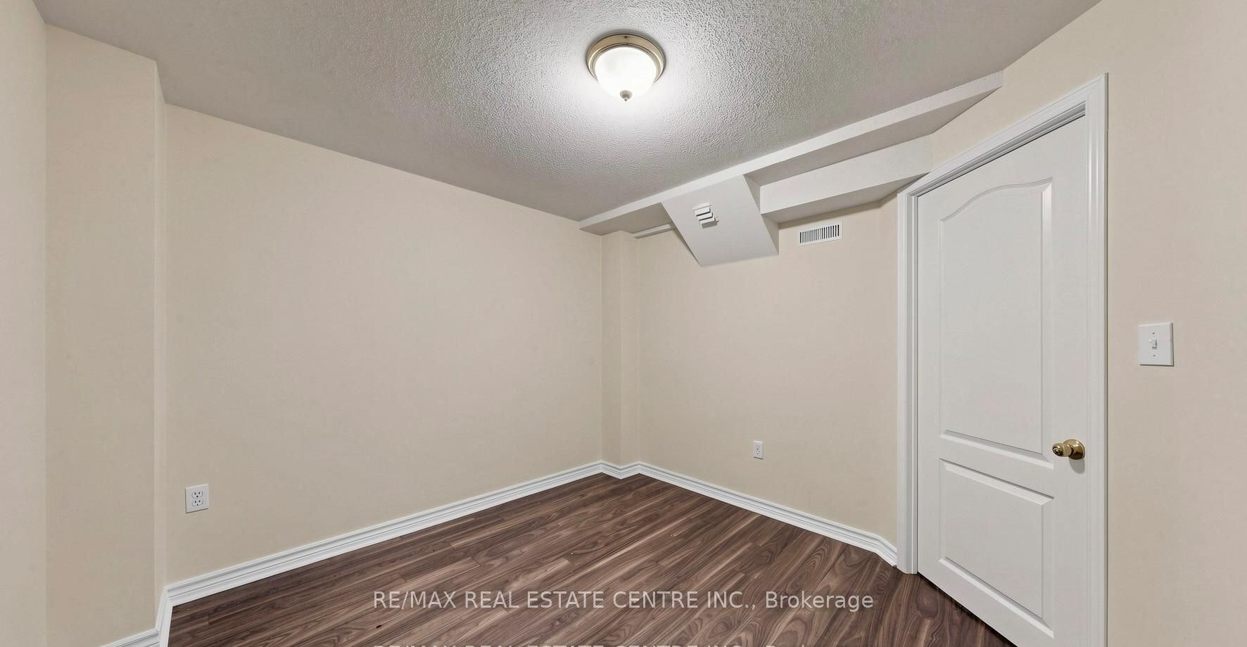 5937 Summerside Drive, Mississauga, ON, L5M 6K8 - 27