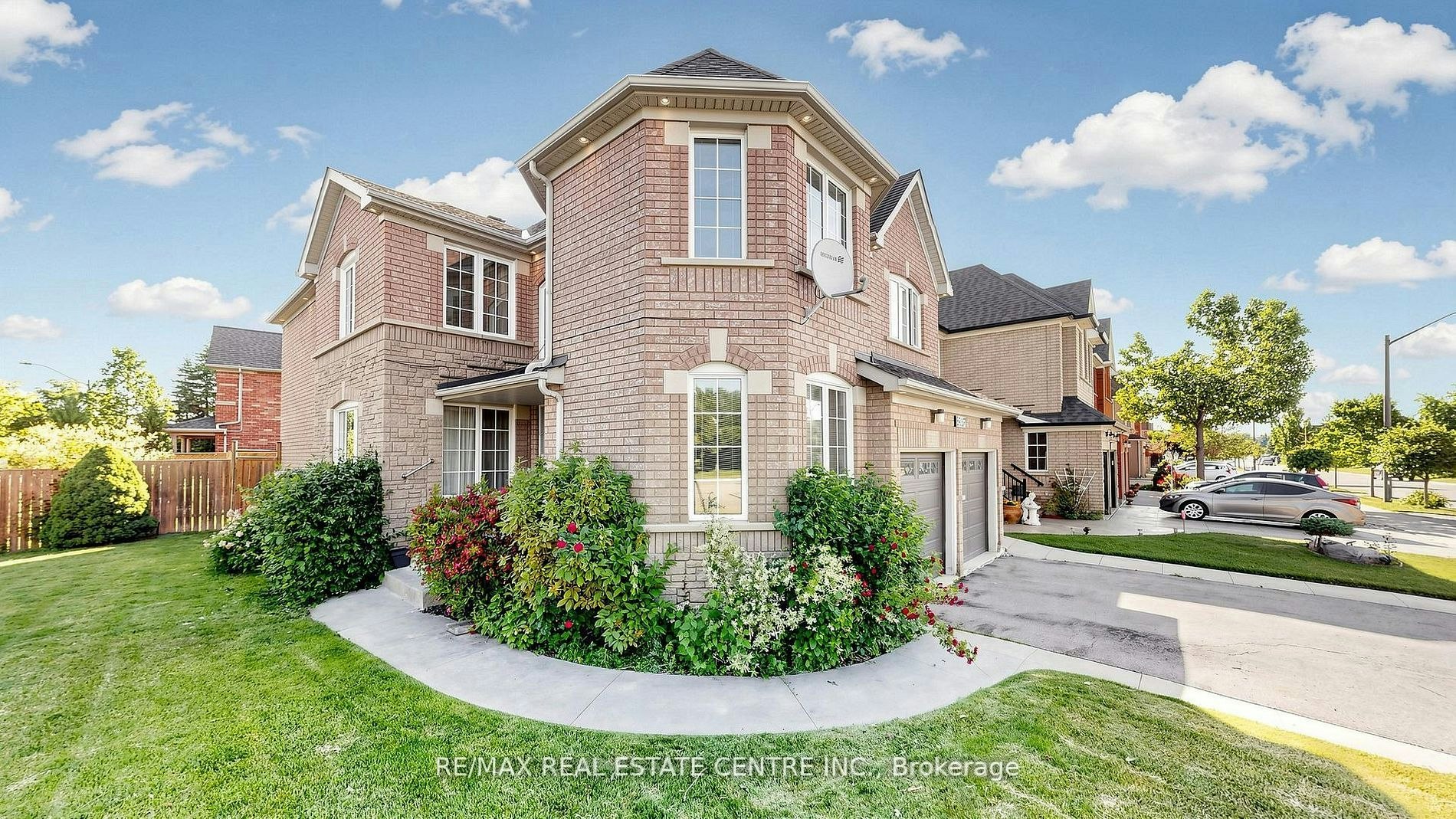 5937 Summerside Drive, Mississauga, ON, L5M 6K8 - 3