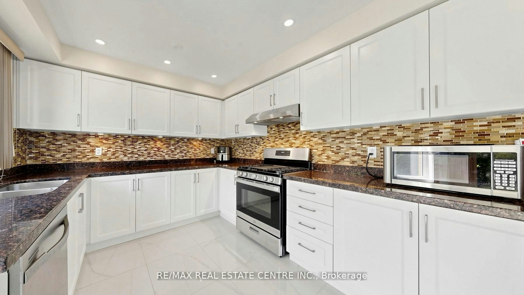 5937 Summerside Drive, Mississauga, ON, L5M 6K8 - 40