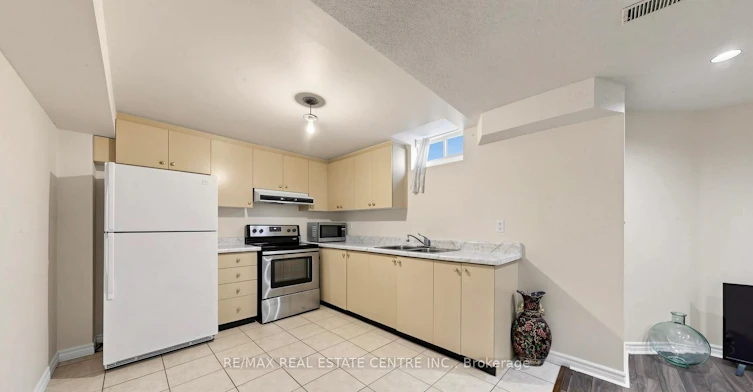 5937 Summerside Drive, Mississauga, ON, L5M 6K8 - 26