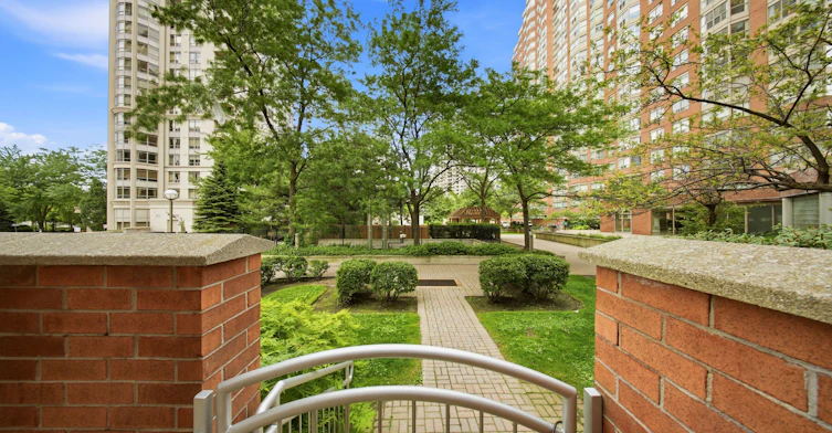 203-335 Webb Drive, Mississauga, ON, L5B 4A1 - 18