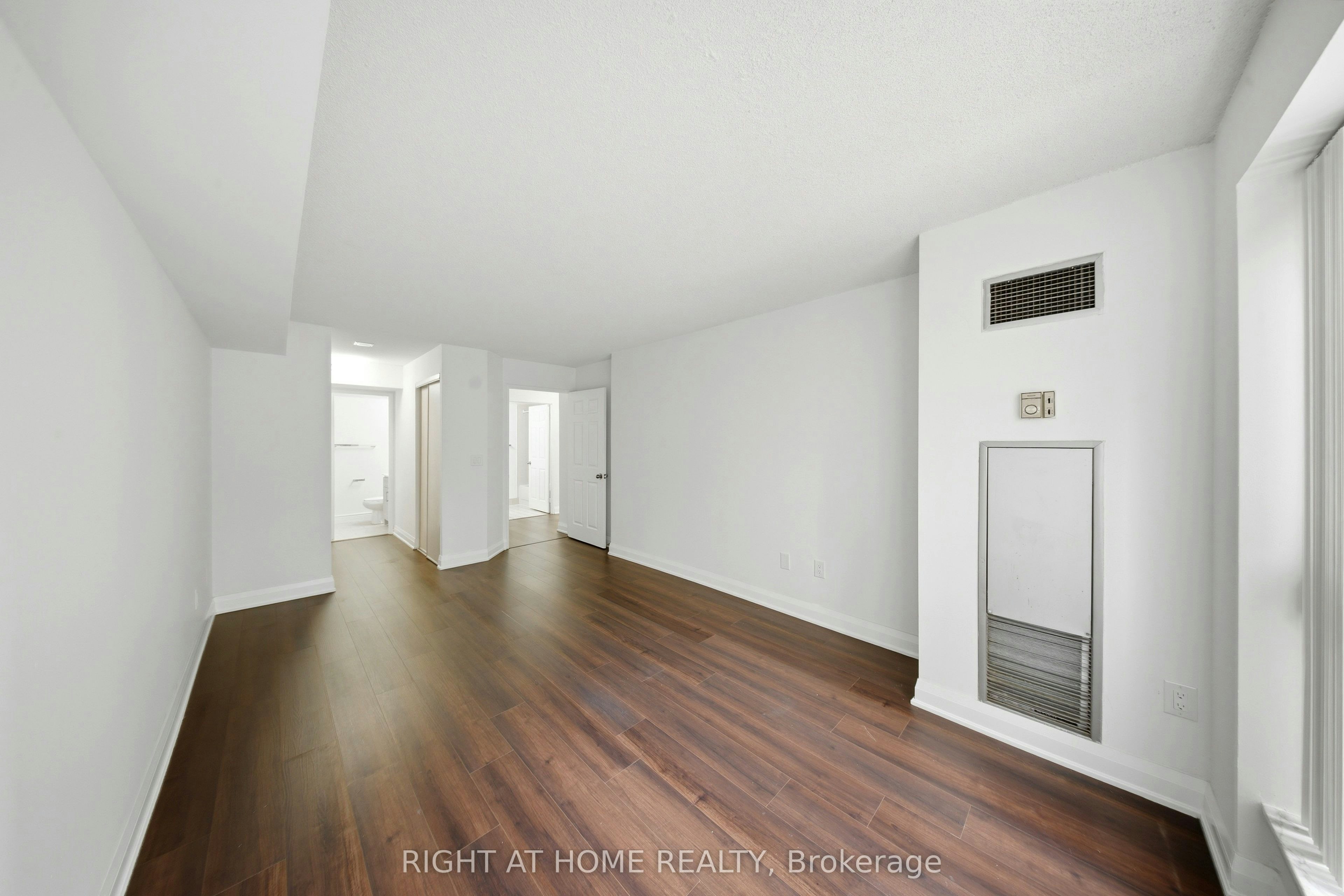 203-335 Webb Drive, Mississauga, ON, L5B 4A1 - 15