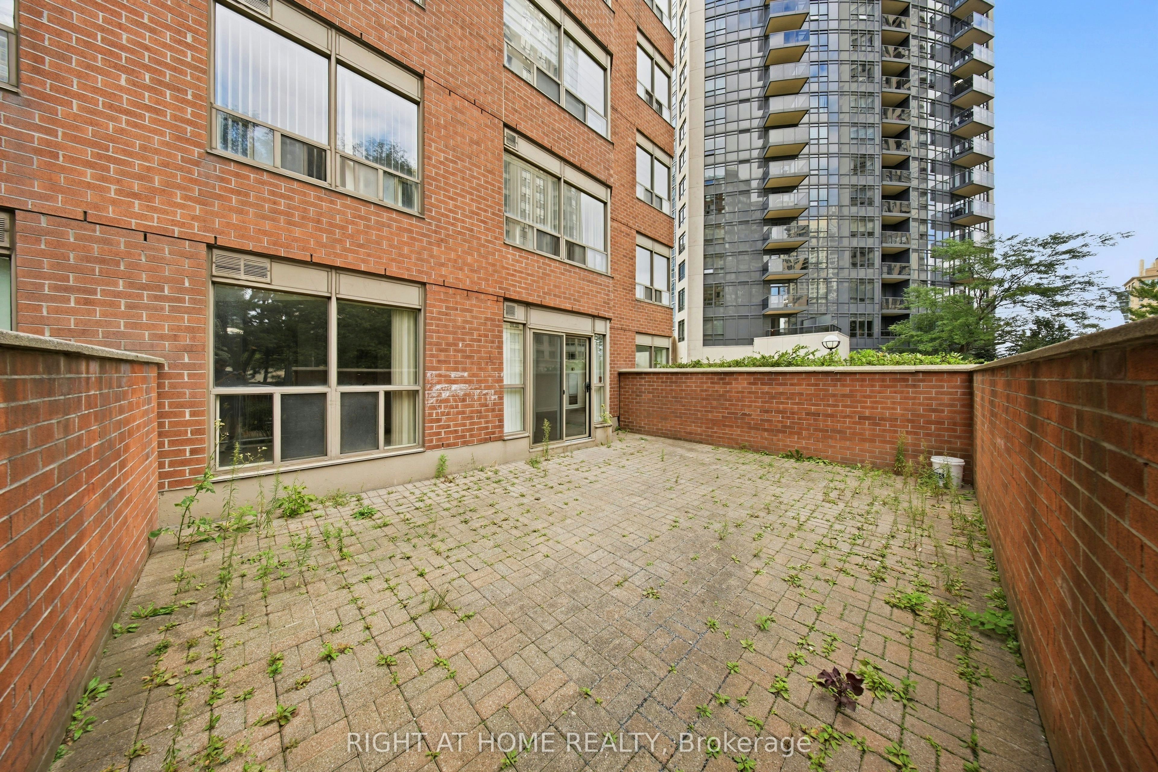 203-335 Webb Drive, Mississauga, ON, L5B 4A1 - 19