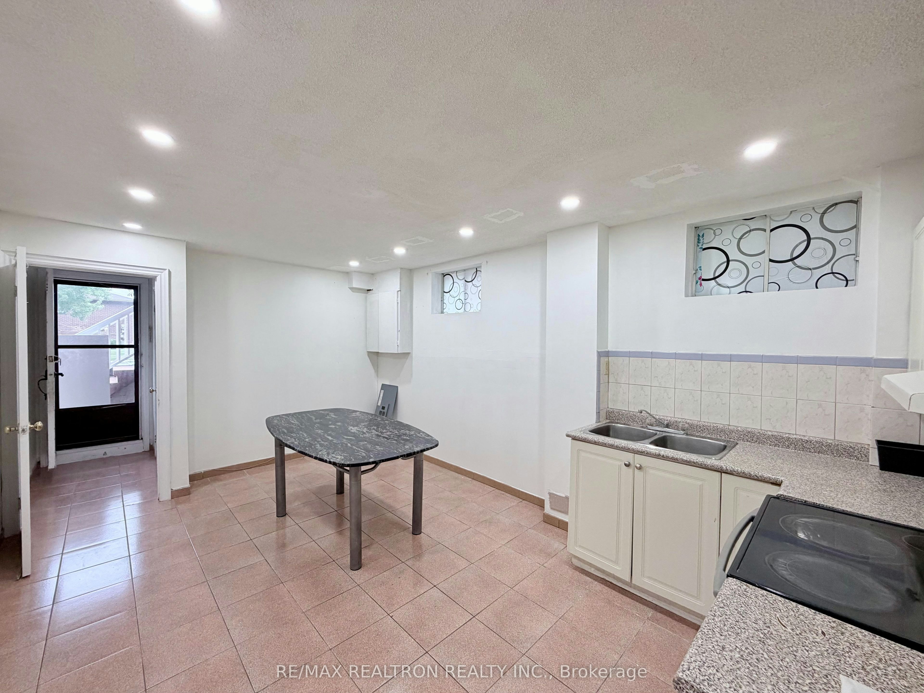 Basement-3948 Midhurst Lane, Mississauga, ON, L4Z 1C7 - 2