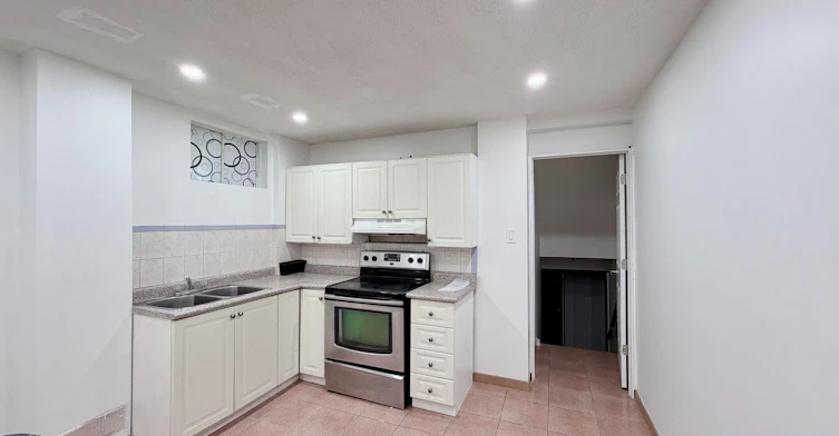 Basement-3948 Midhurst Lane, Mississauga, ON, L4Z 1C7
