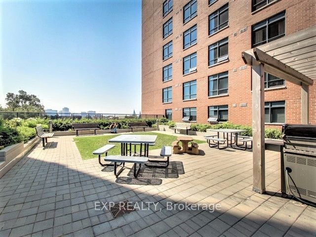 604-61 Heintzman Street, Toronto, ON, M6P 5A2 - 14