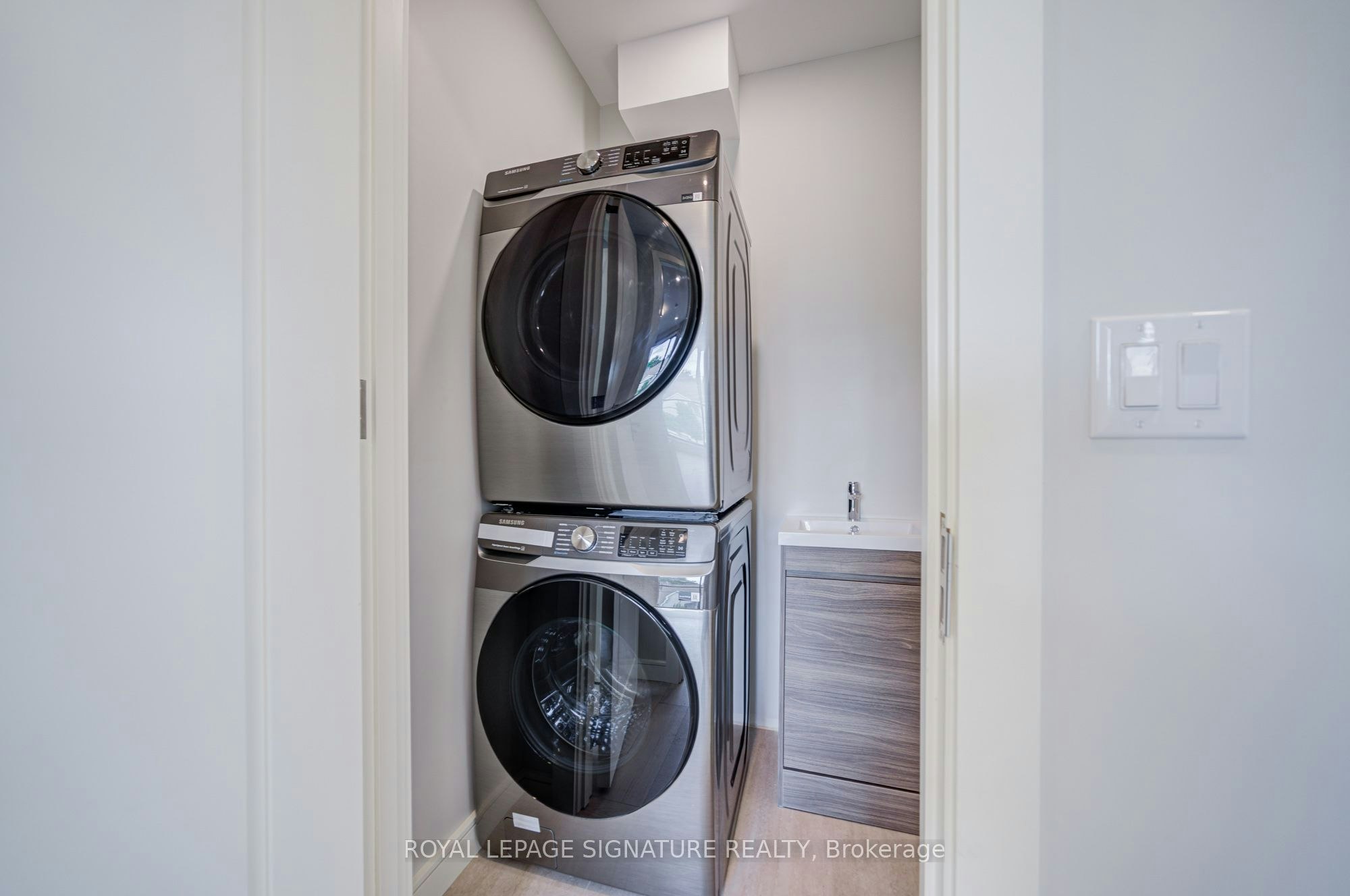 878 Atwater Avenue, Mississauga, ON, L5E 1M1 - 37