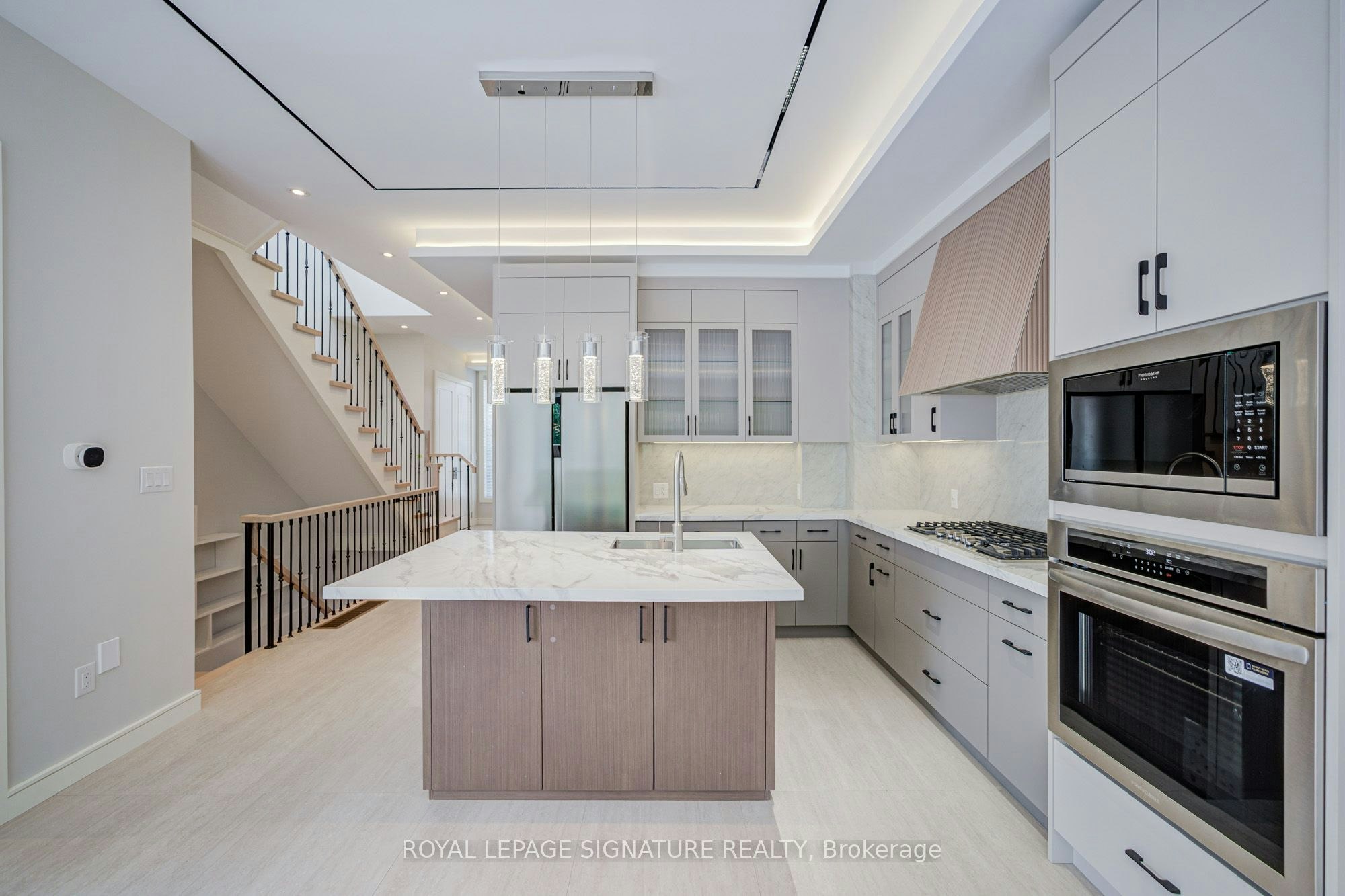 878 Atwater Avenue, Mississauga, ON, L5E 1M1 - 10