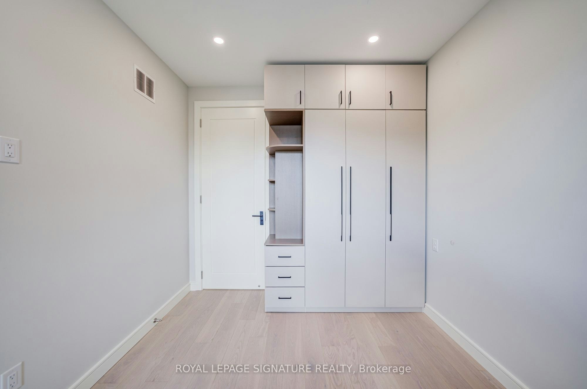 878 Atwater Avenue, Mississauga, ON, L5E 1M1 - 33