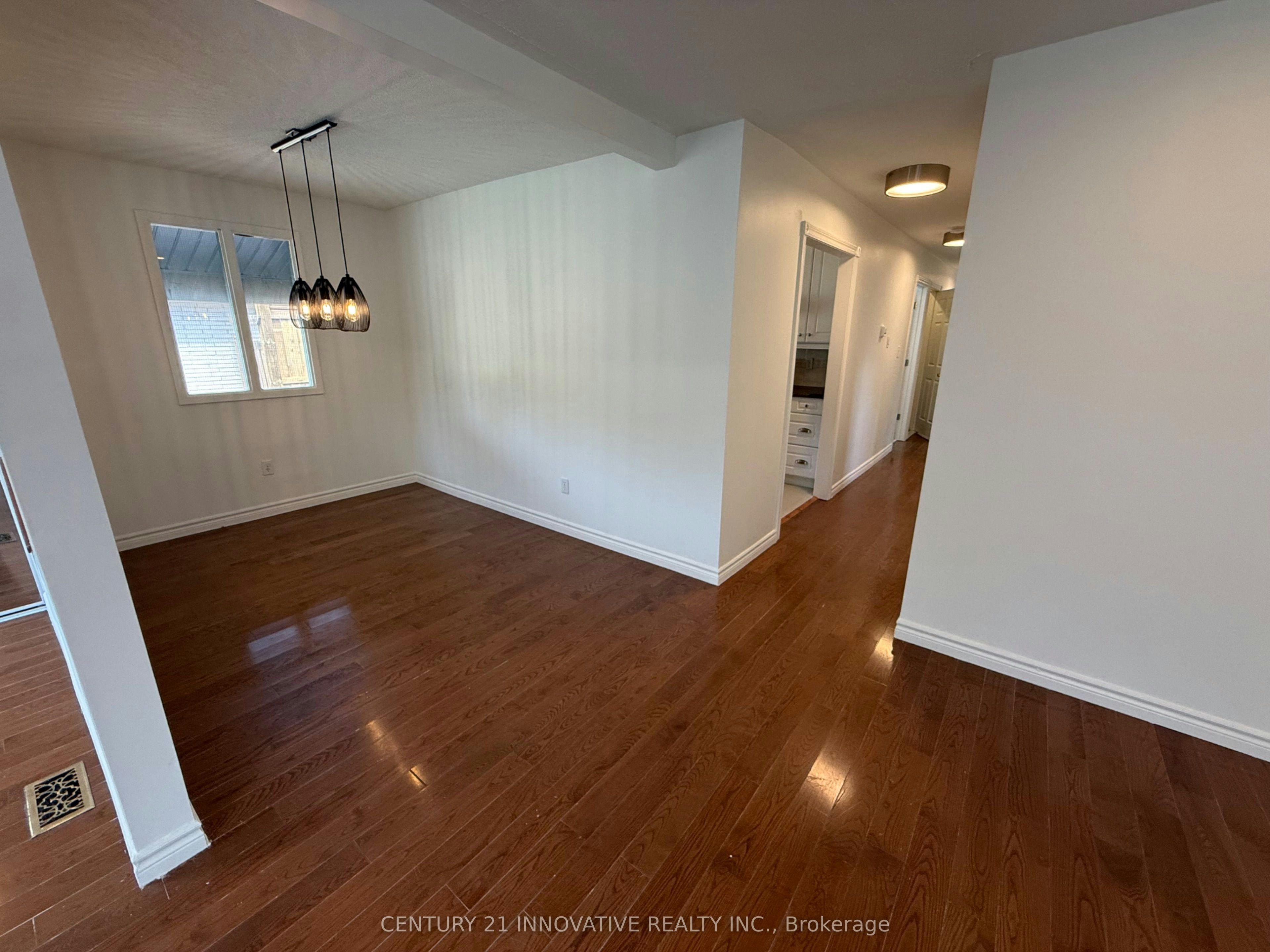Upper-541 Chamberlain Road, Burlington, ON, L7L 2V2 - 6