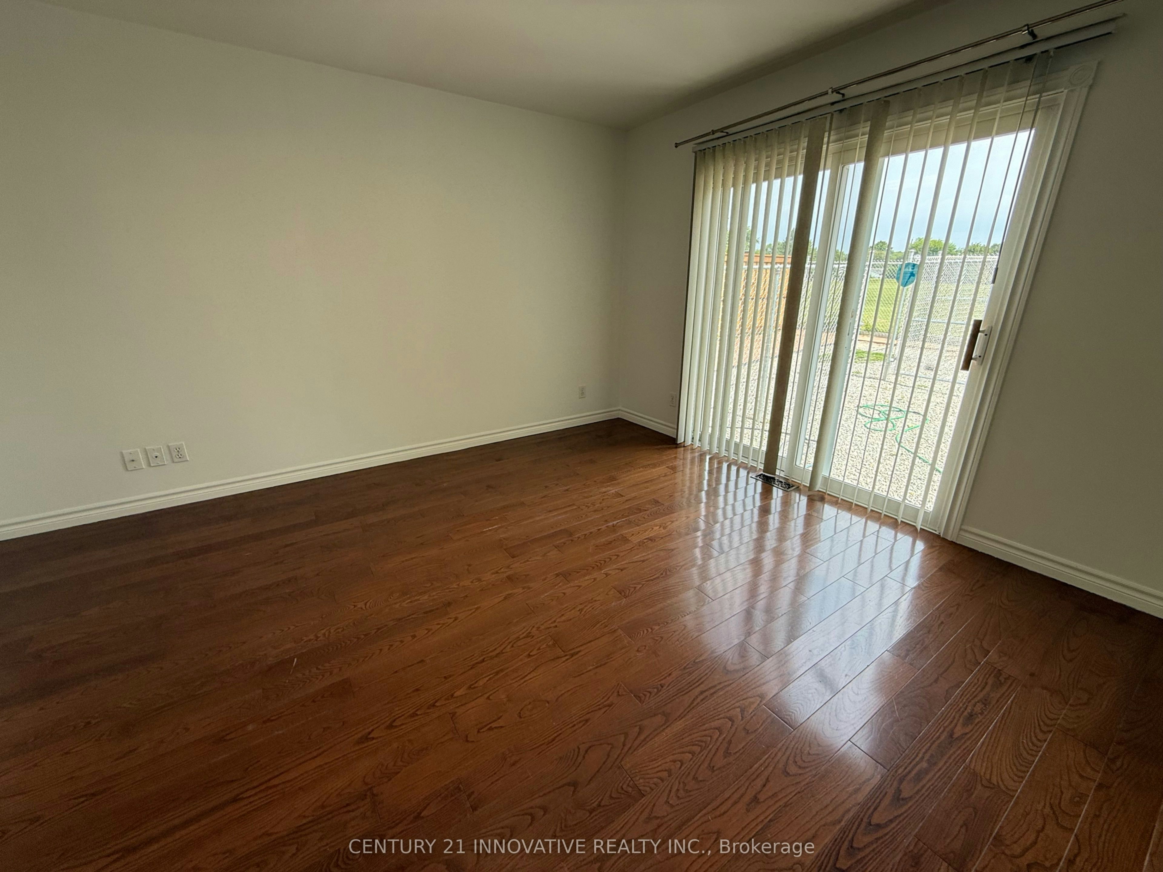 Upper-541 Chamberlain Road, Burlington, ON, L7L 2V2 - 8