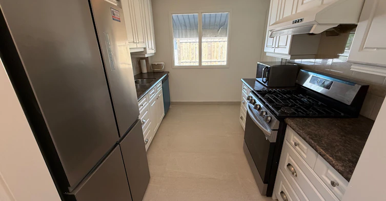 Upper-541 Chamberlain Road, Burlington, ON, L7L 2V2 - 16