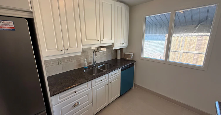 Upper-541 Chamberlain Road, Burlington, ON, L7L 2V2 - 14