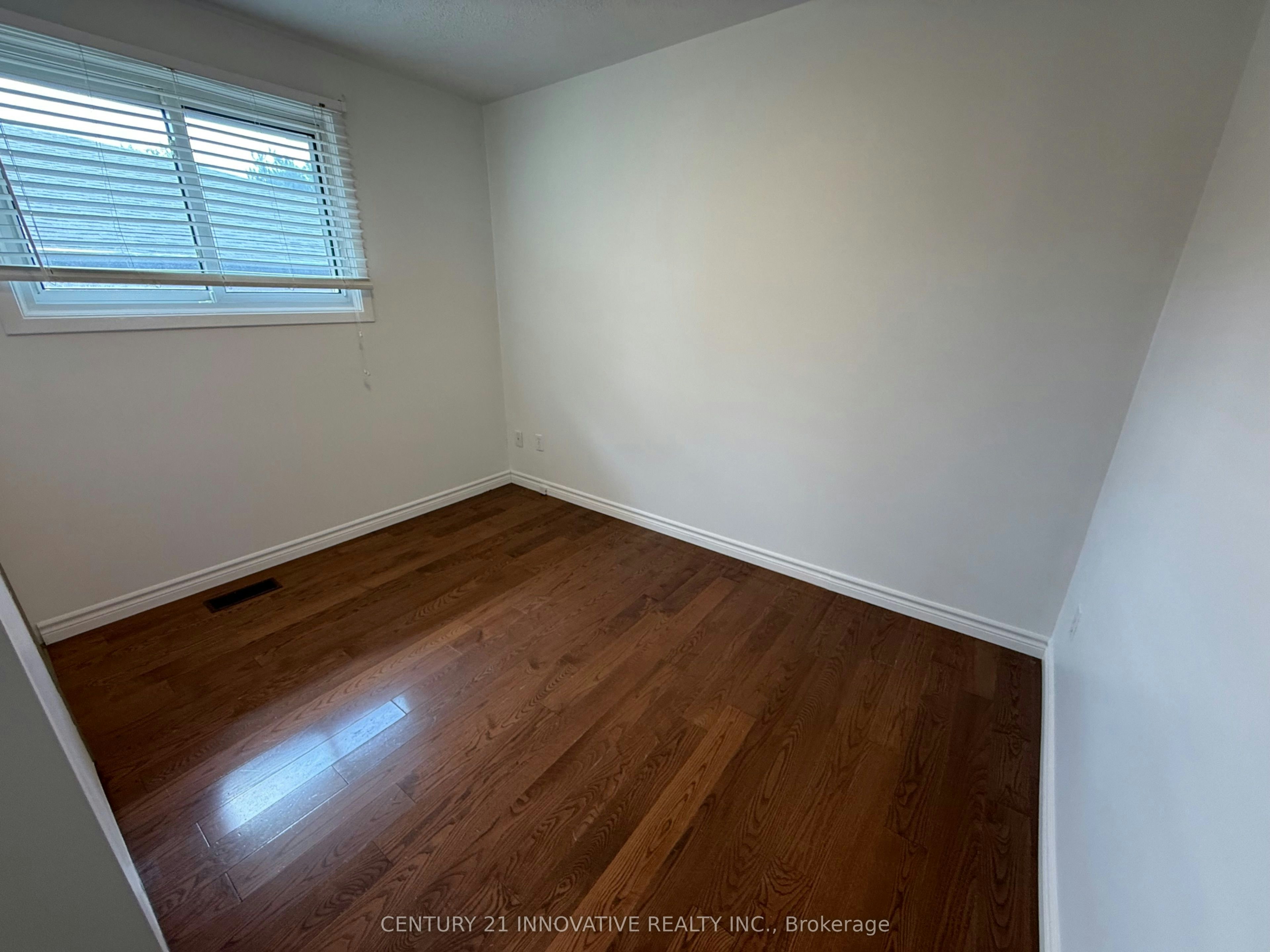 Upper-541 Chamberlain Road, Burlington, ON, L7L 2V2 - 11