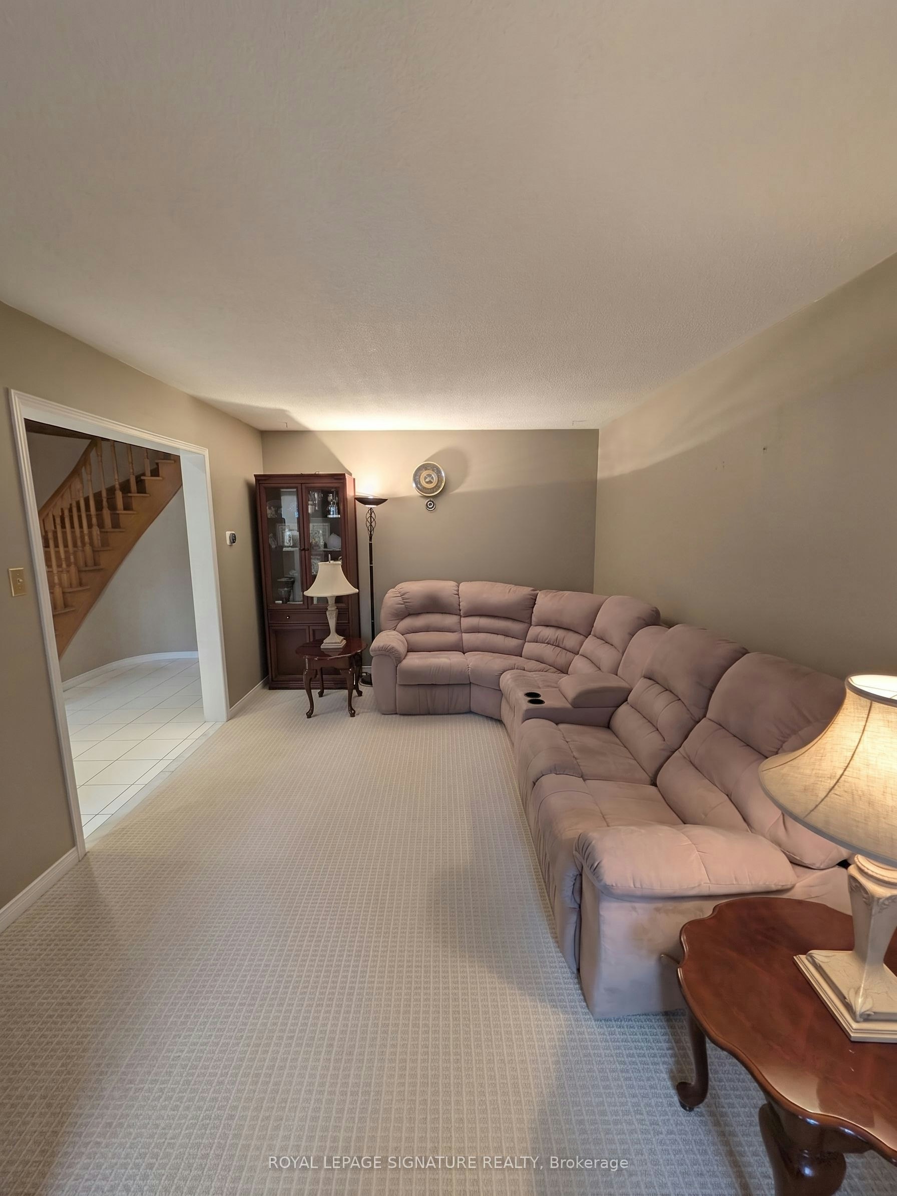 44 Bankview Circle, Toronto, ON, M9W 6S5 - 3