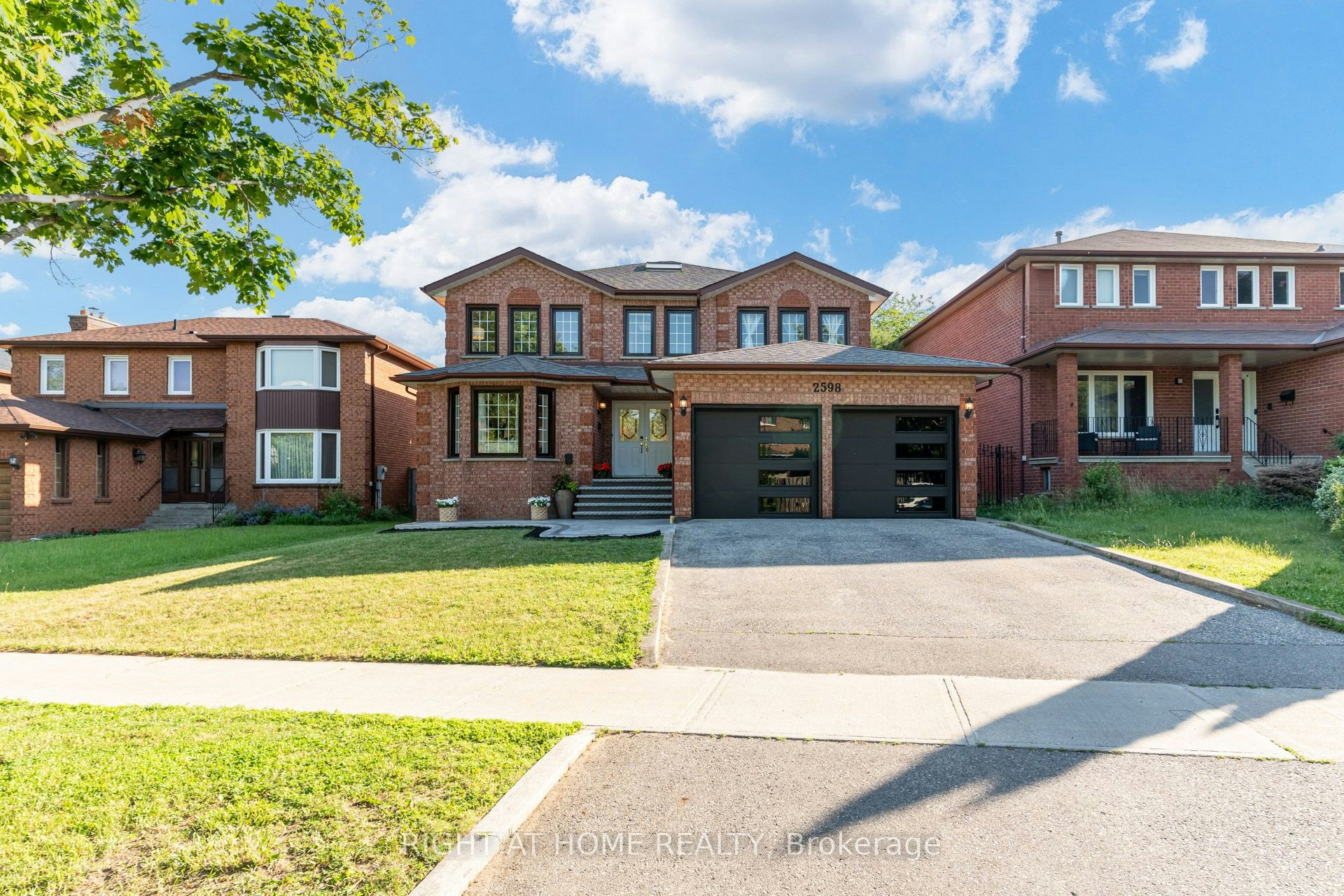 2598 Mason Heights, Mississauga, ON, L5B 2S2