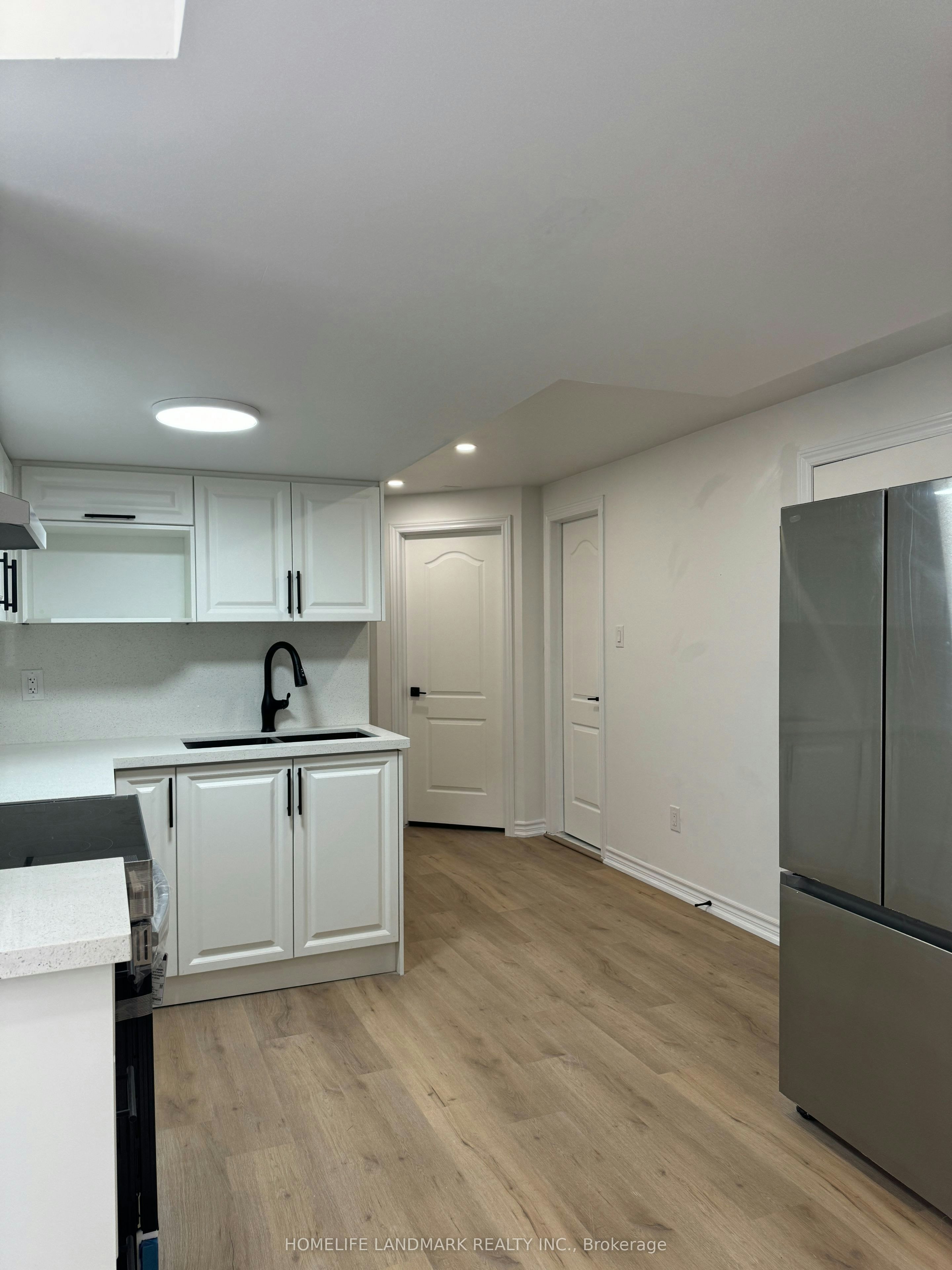 37 Seahorse Avenue W, Brampton, ON, L6V 4N7 - 4
