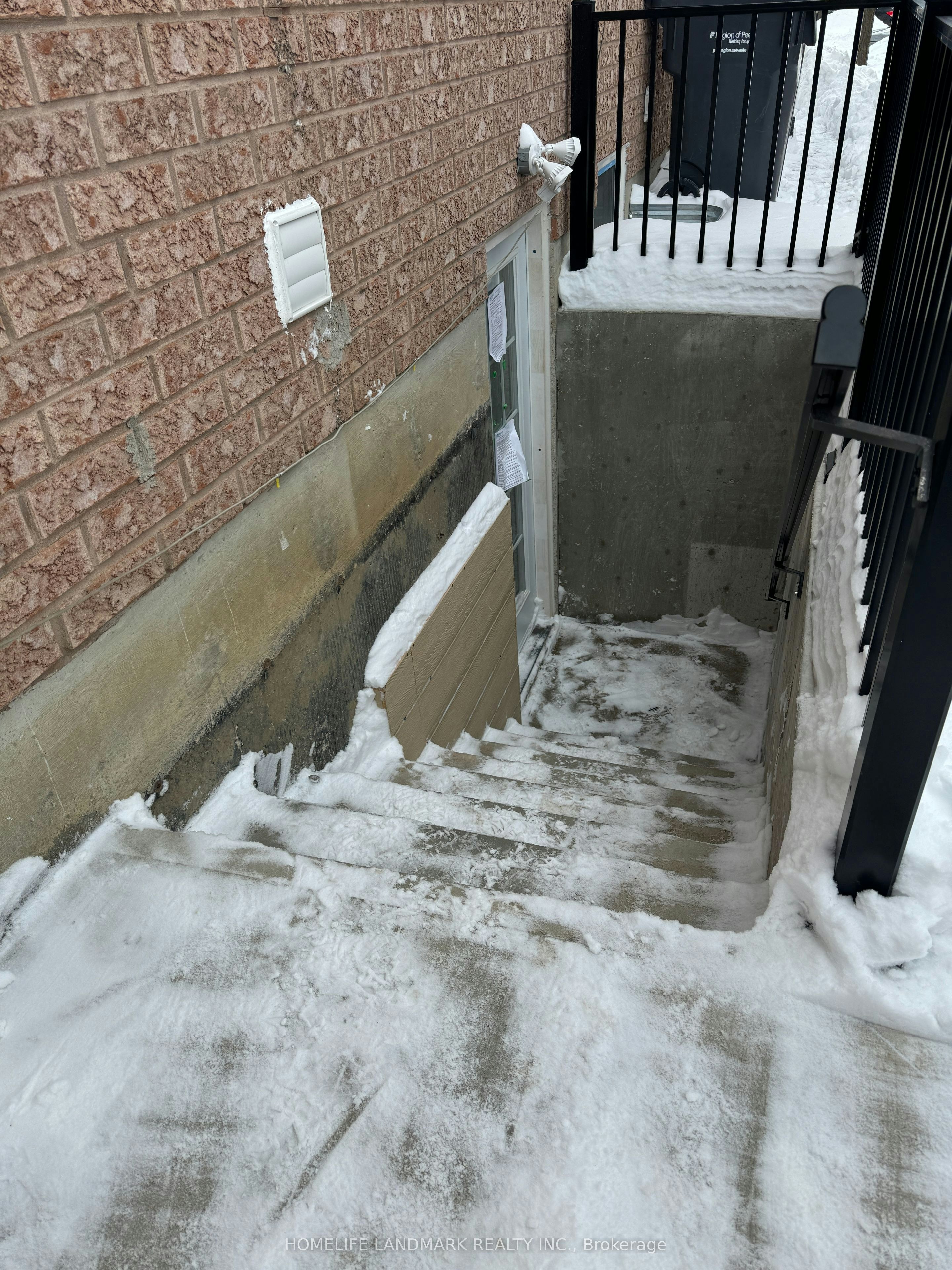 37 Seahorse Avenue W, Brampton, ON, L6V 4N7 - 8