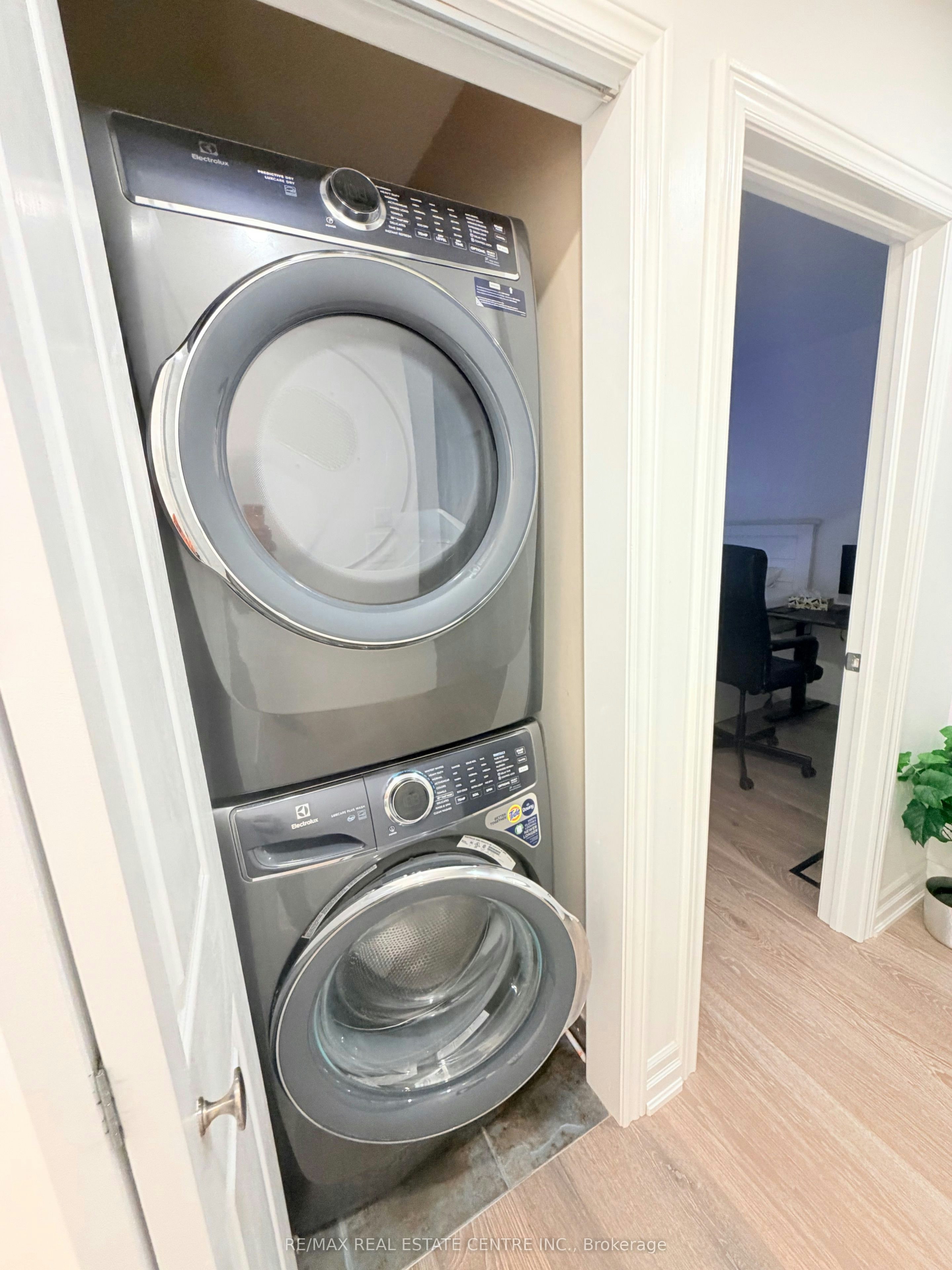 4679 Thomas Alton Boulevard, Burlington, ON, L7M 0J7 - 24