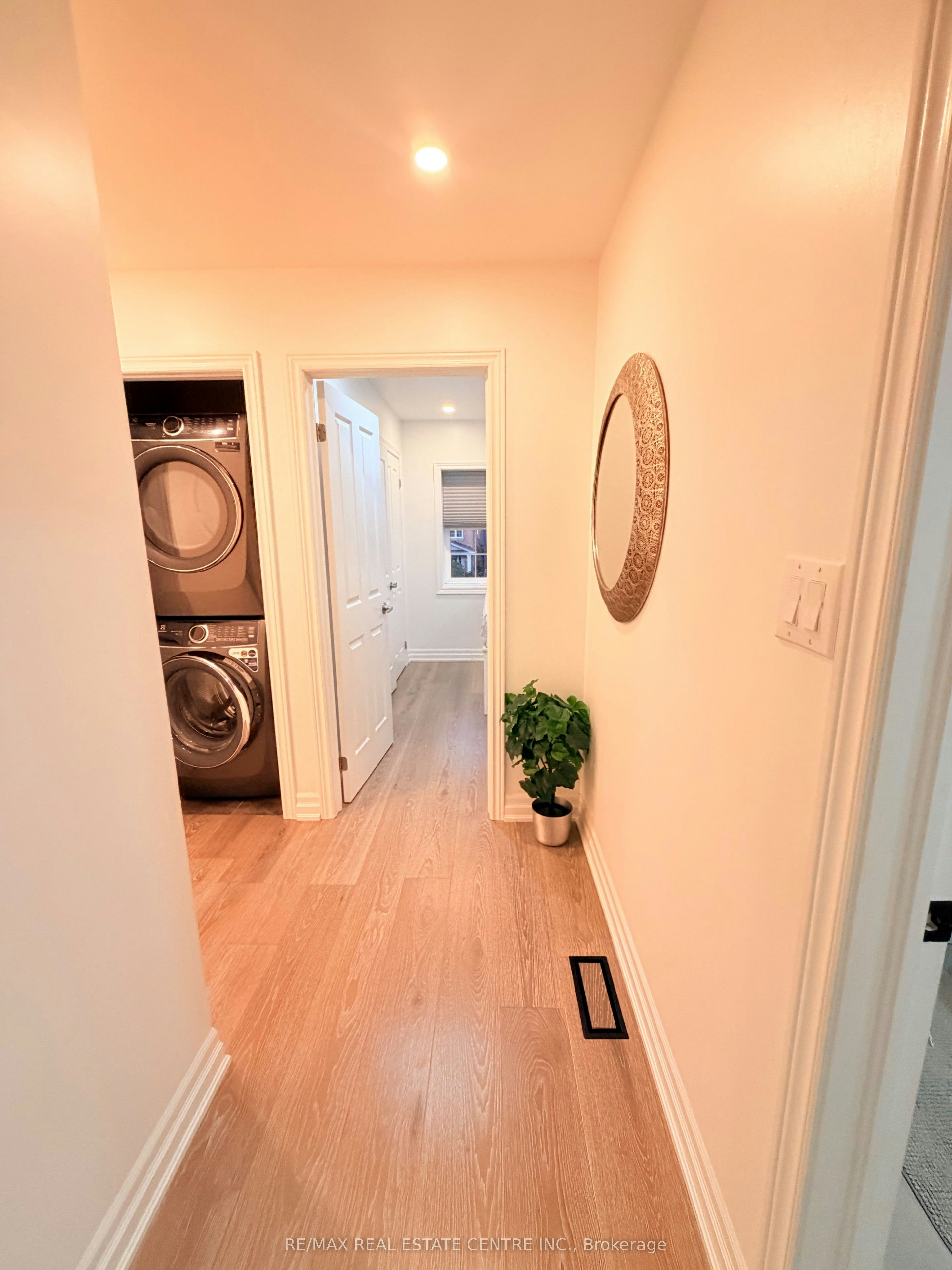 4679 Thomas Alton Boulevard, Burlington, ON, L7M 0J7 - 20
