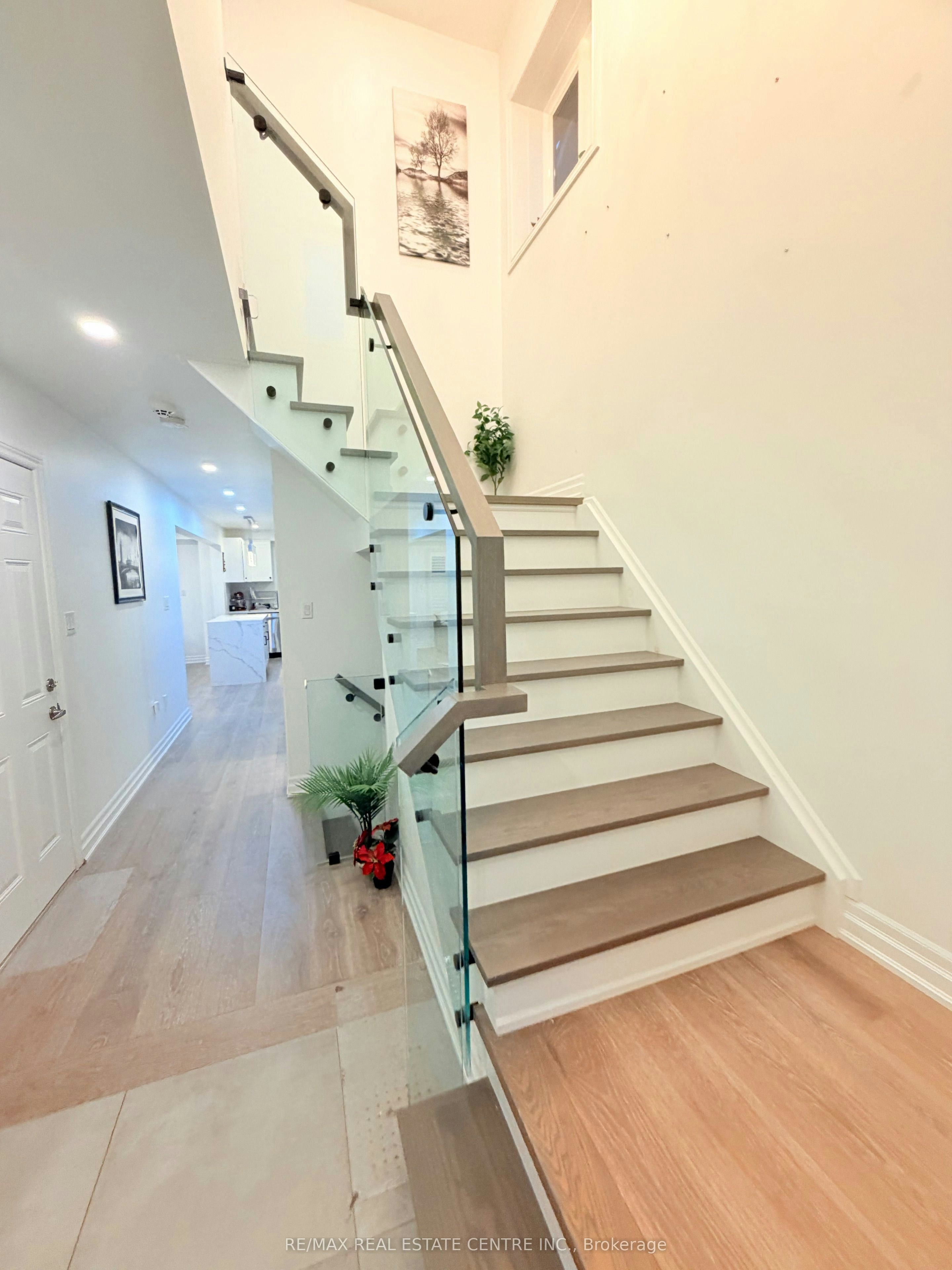 4679 Thomas Alton Boulevard, Burlington, ON, L7M 0J7 - 4