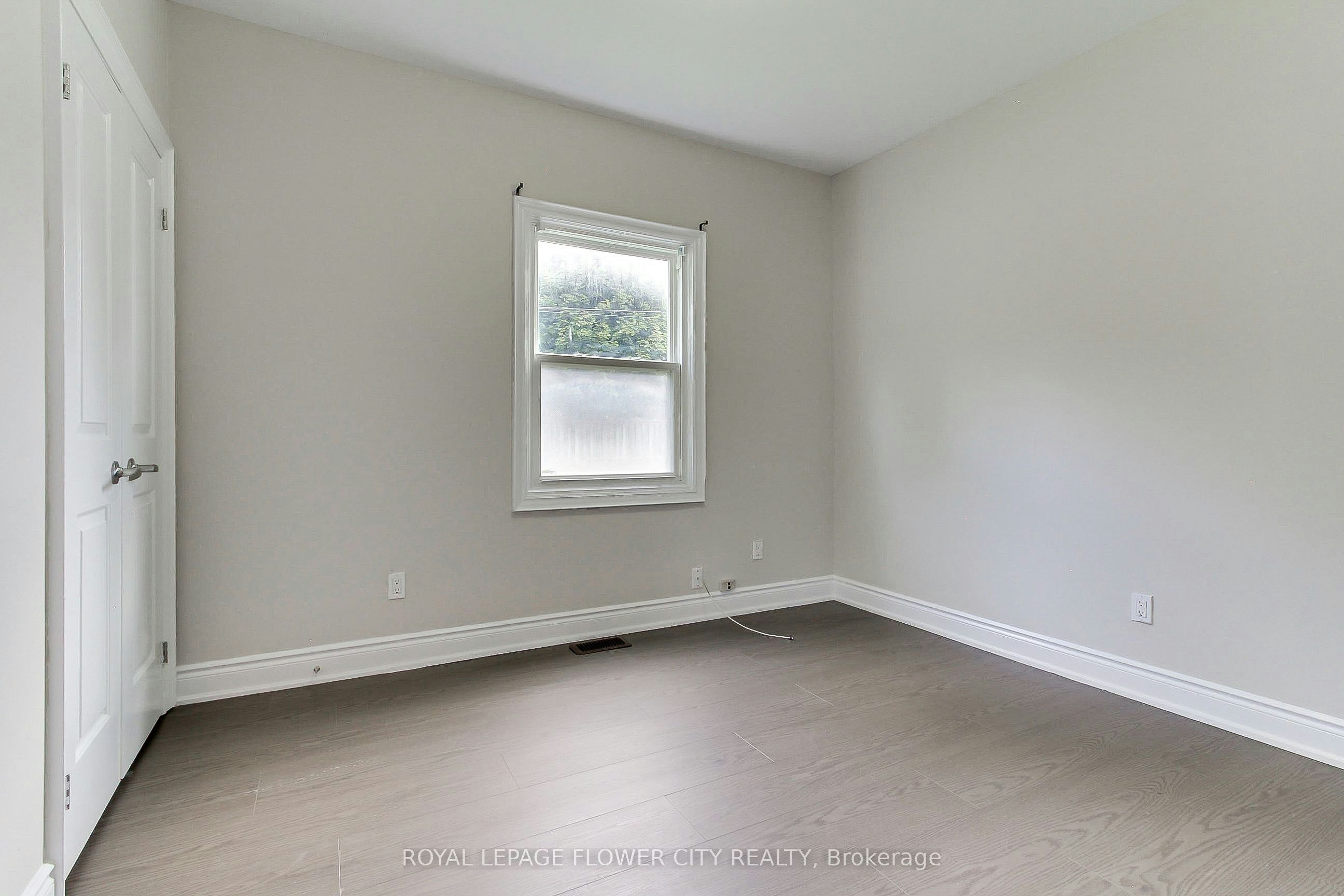 Main Floor-24 John Street, Halton Hills, ON, L7G 2J7 - 23